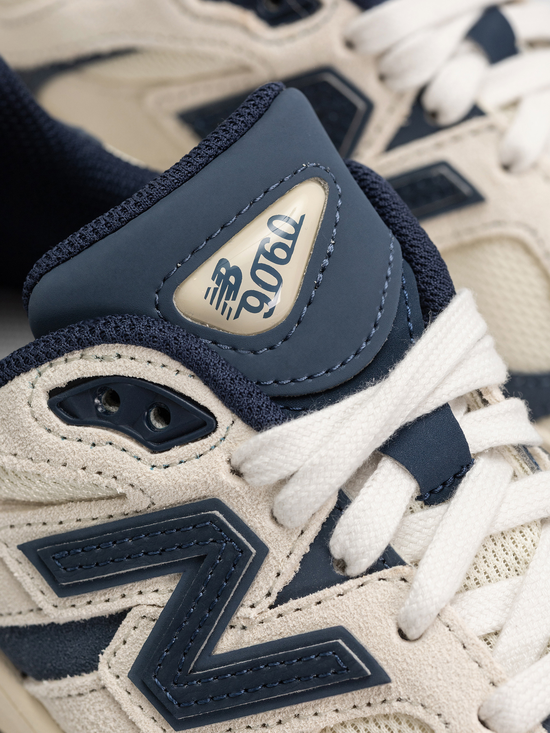 Topánky New Balance 9060 JR (nb navy/linen)