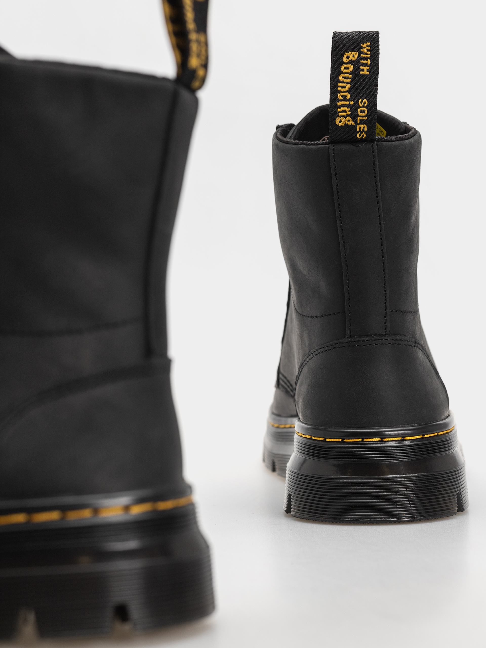 Topánky Dr. Martens Combs Leather (black)