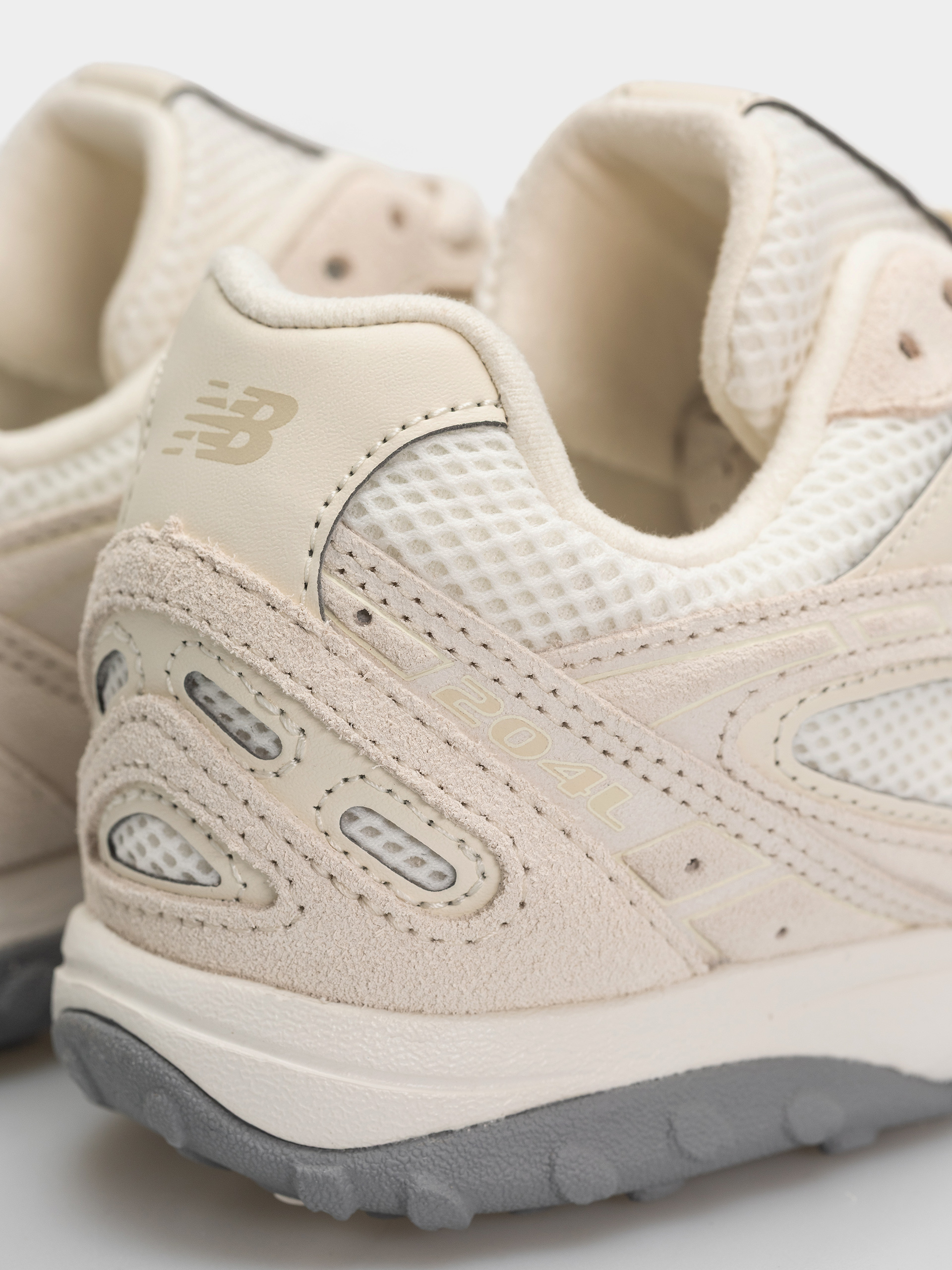 Topánky New Balance 204L (angora/linen)