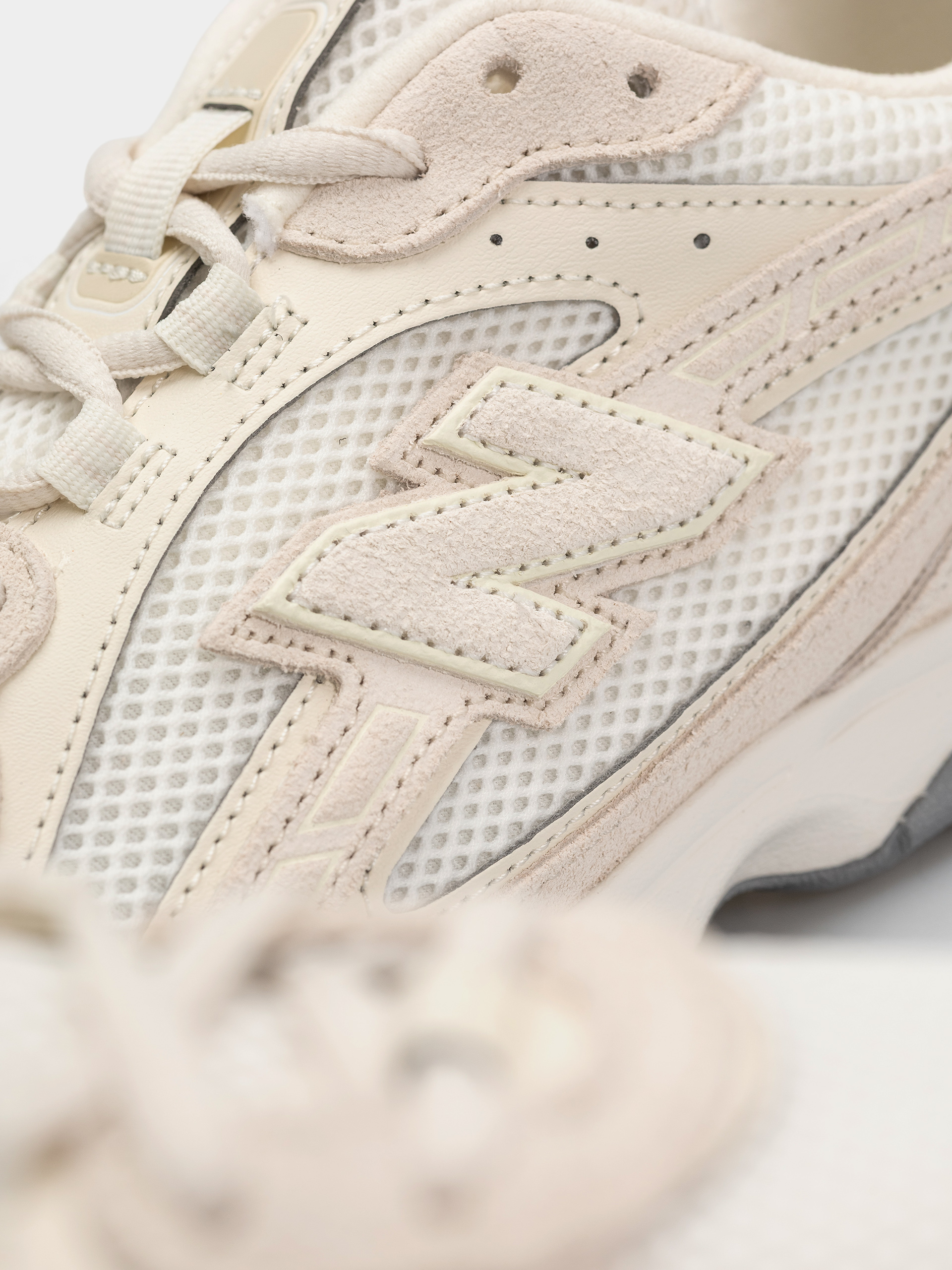 Topánky New Balance 204L (angora/linen)