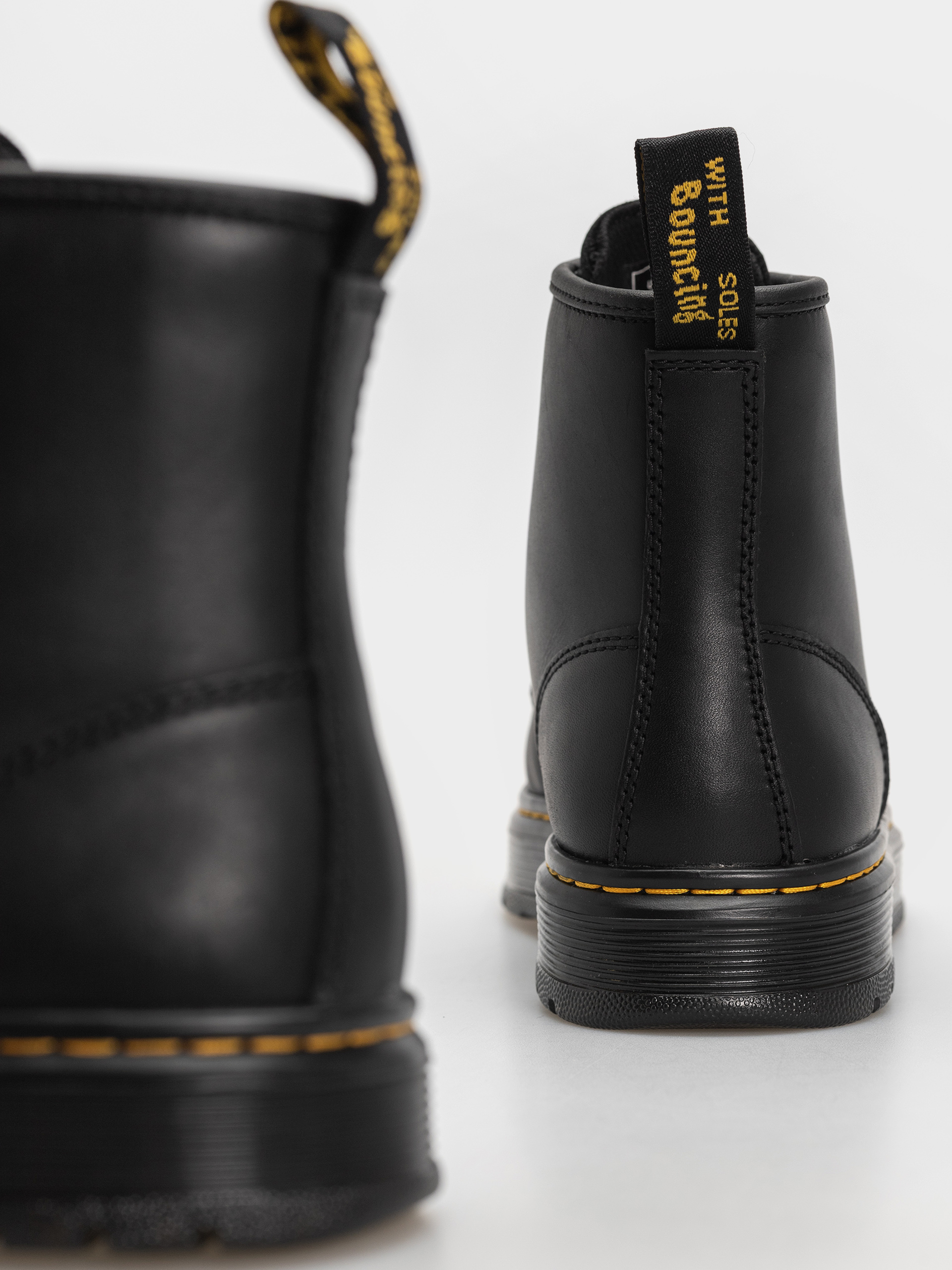 Topánky Dr. Martens Brookline Chukka (black)