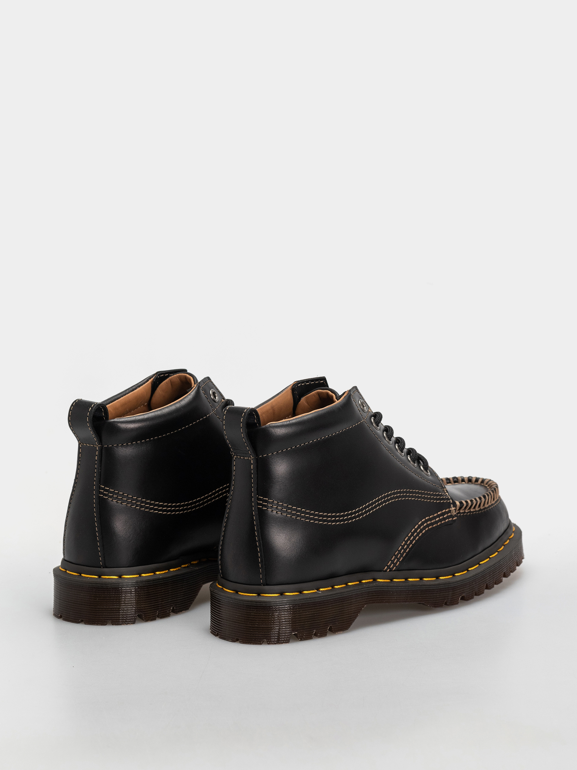 Topánky Dr. Martens Lowell Chukka (black )
