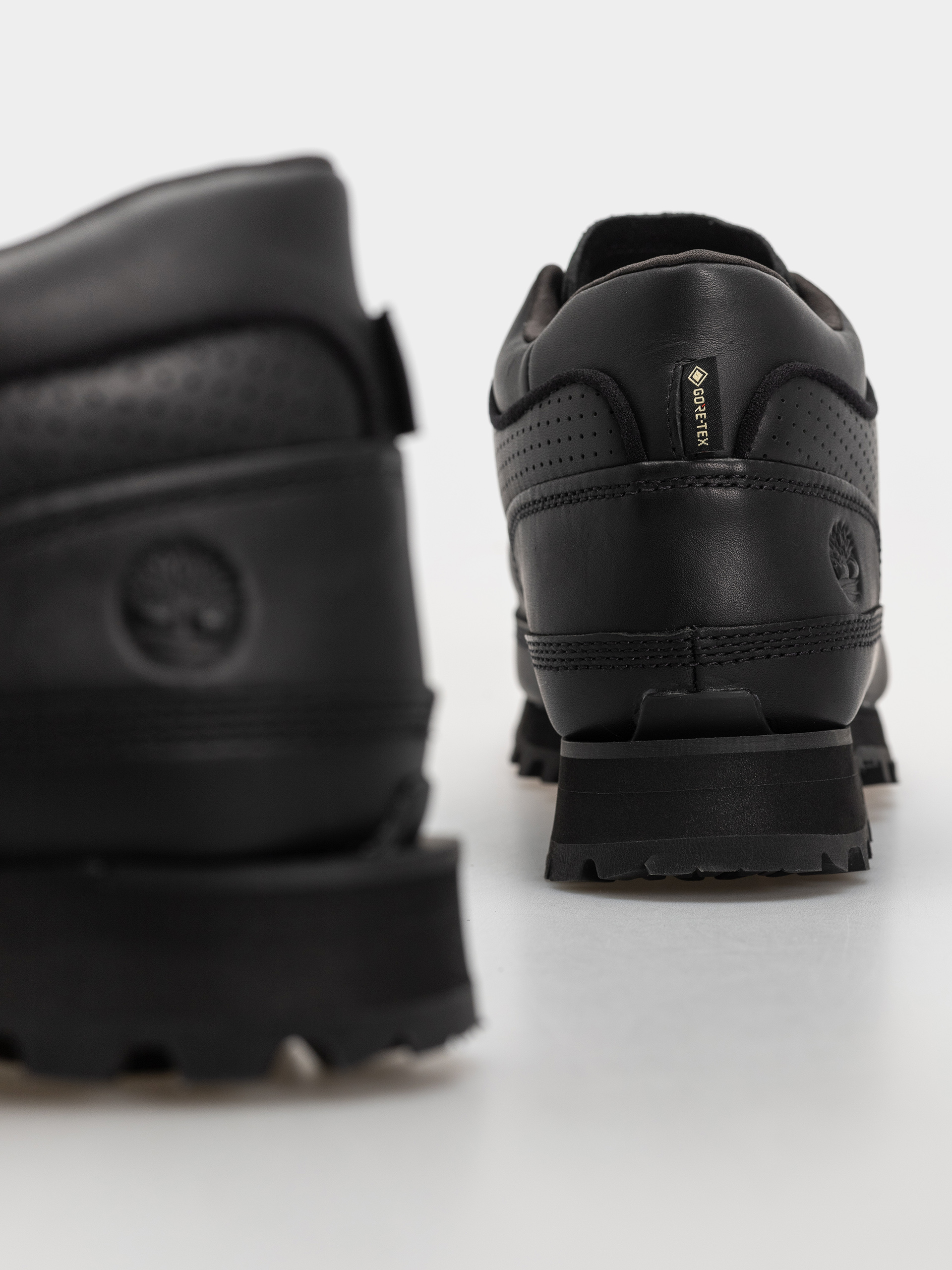Zimné topánky Timberland Euro Hiker Low Lace Gtx (black full grain w blue)