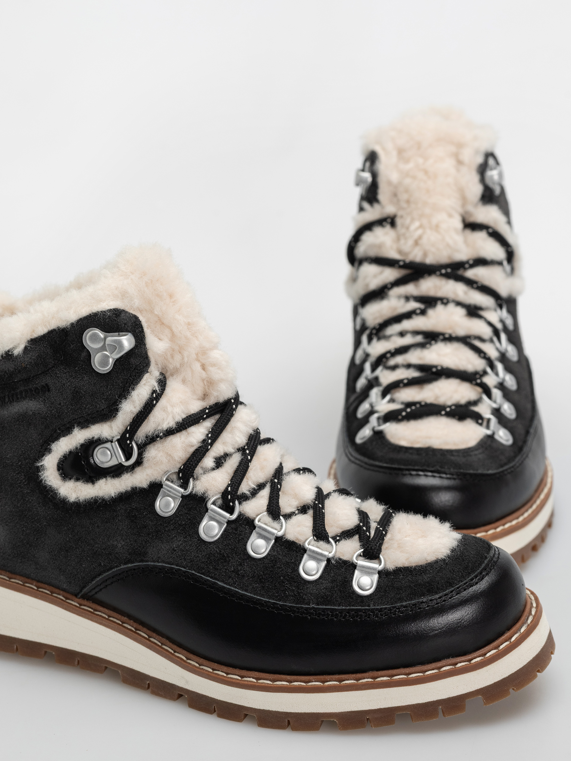 Topánky Merrell Sugarloaf Mid Wmn (black)