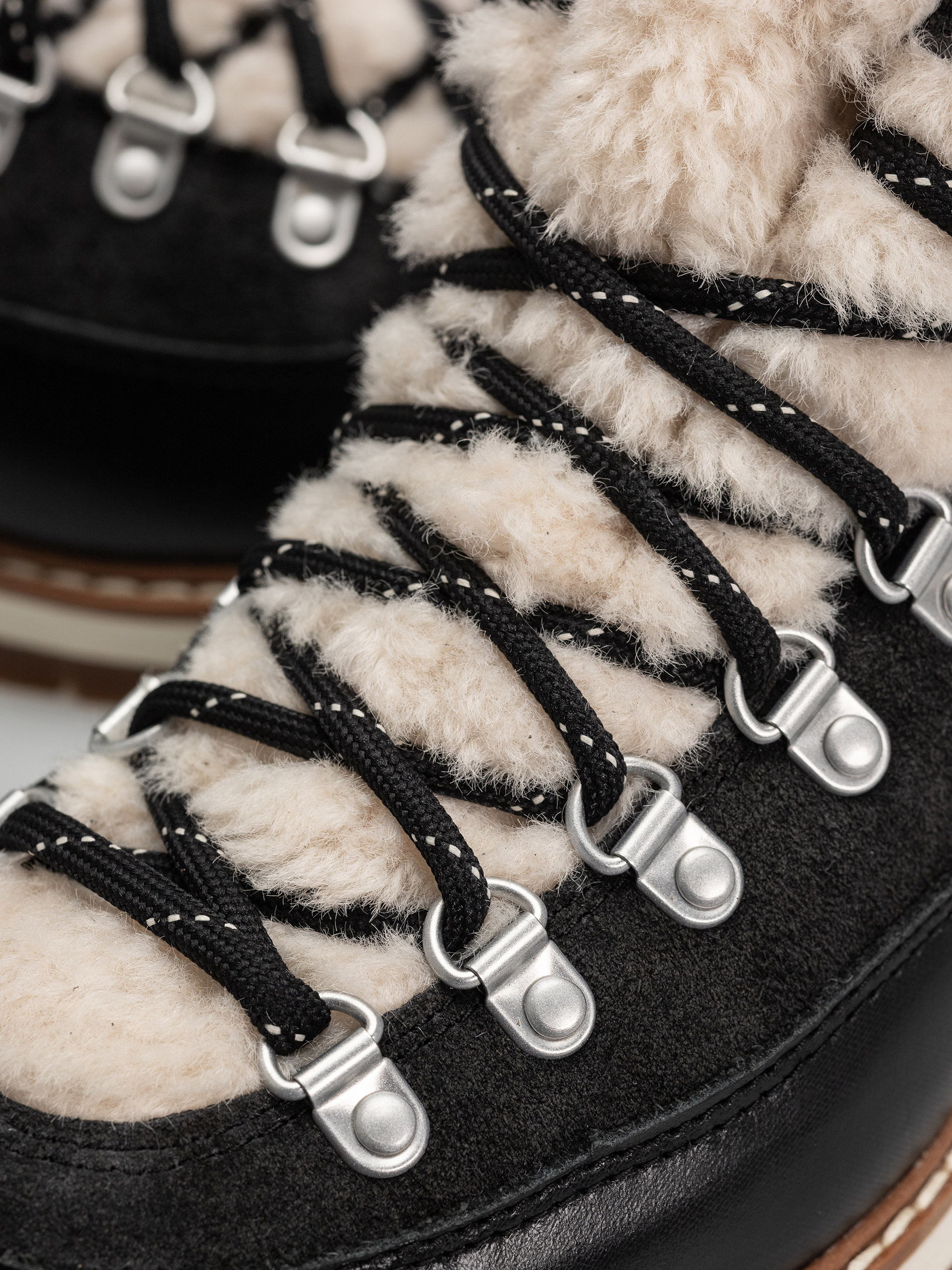 Topánky Merrell Sugarloaf Mid Wmn (black)