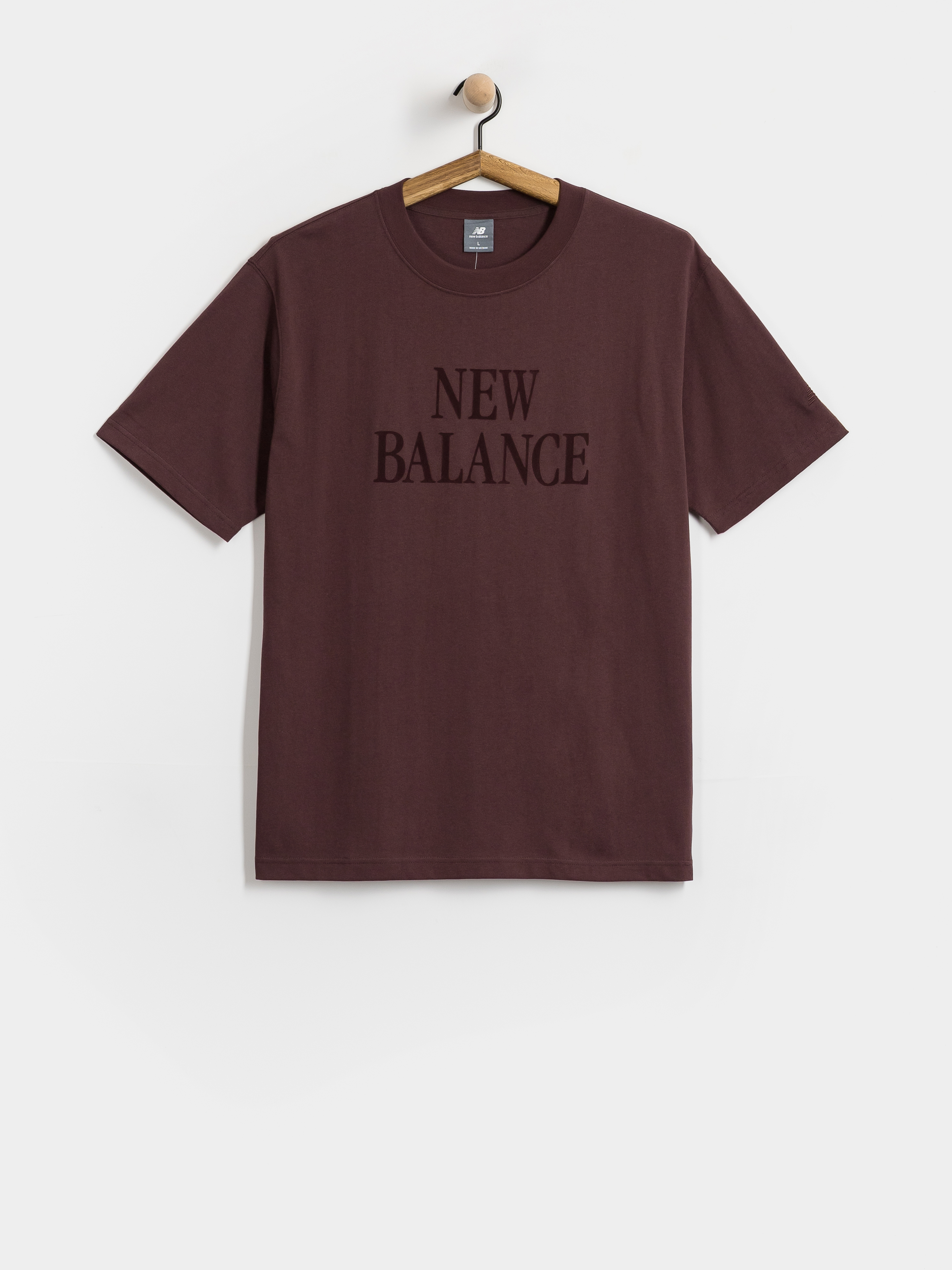 Tričko New Balance Athletics Flocked Logo (cherry leather)