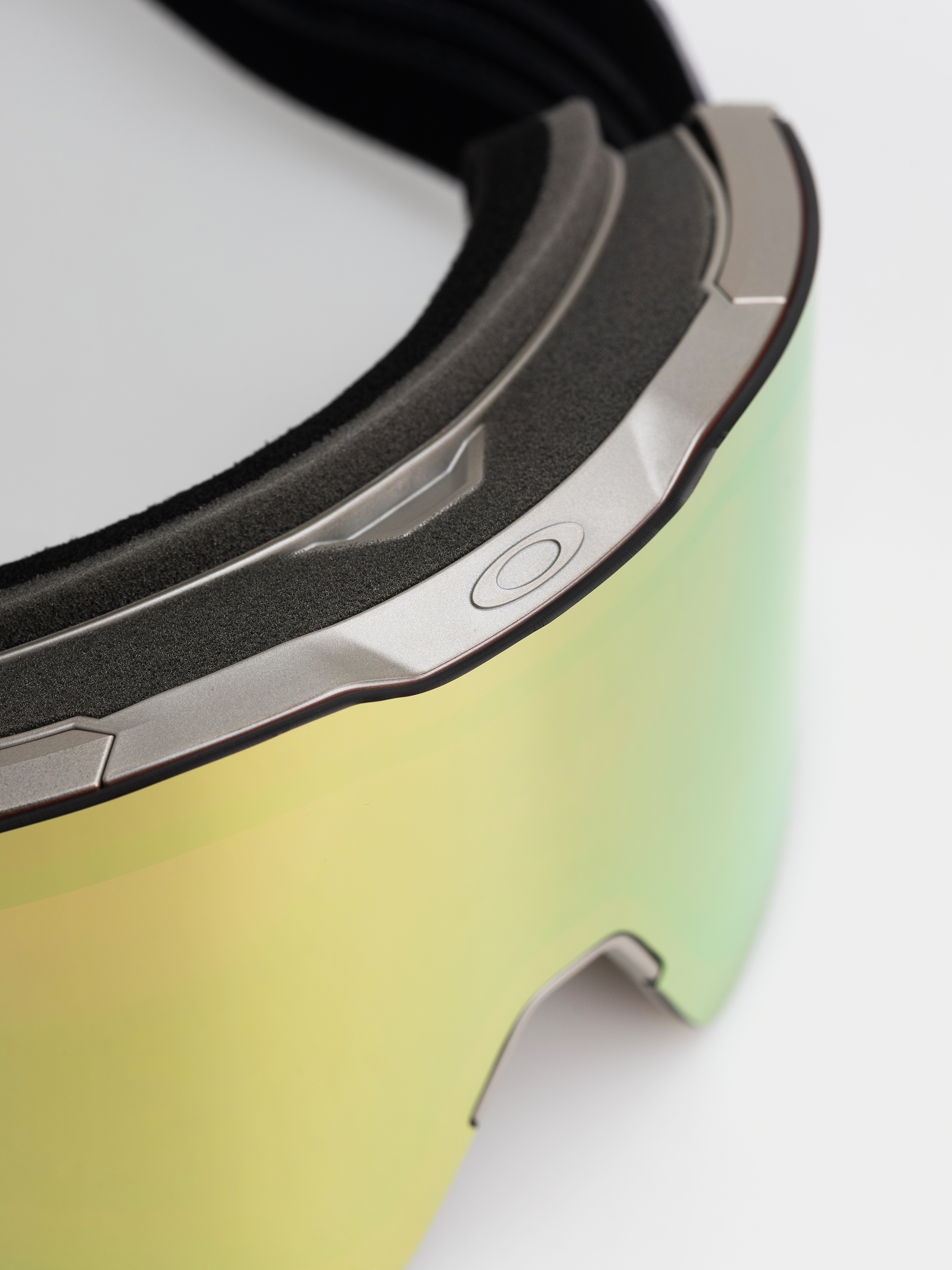Snowboardové okuliare Oakley Fall Line L (titanium/prizm snow 24k iridium)