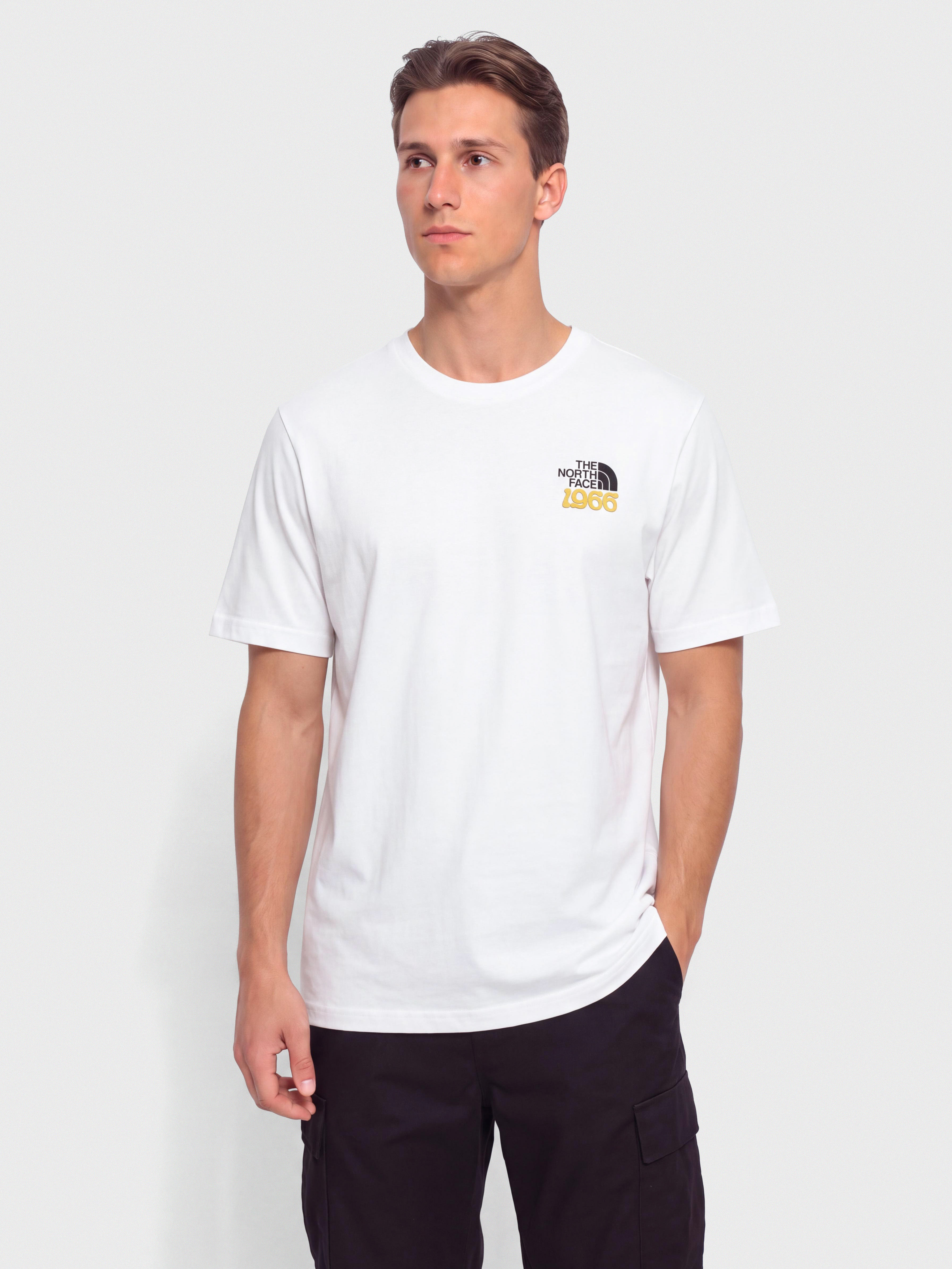Tričko The North Face Tnf Relaxed (tnf white)