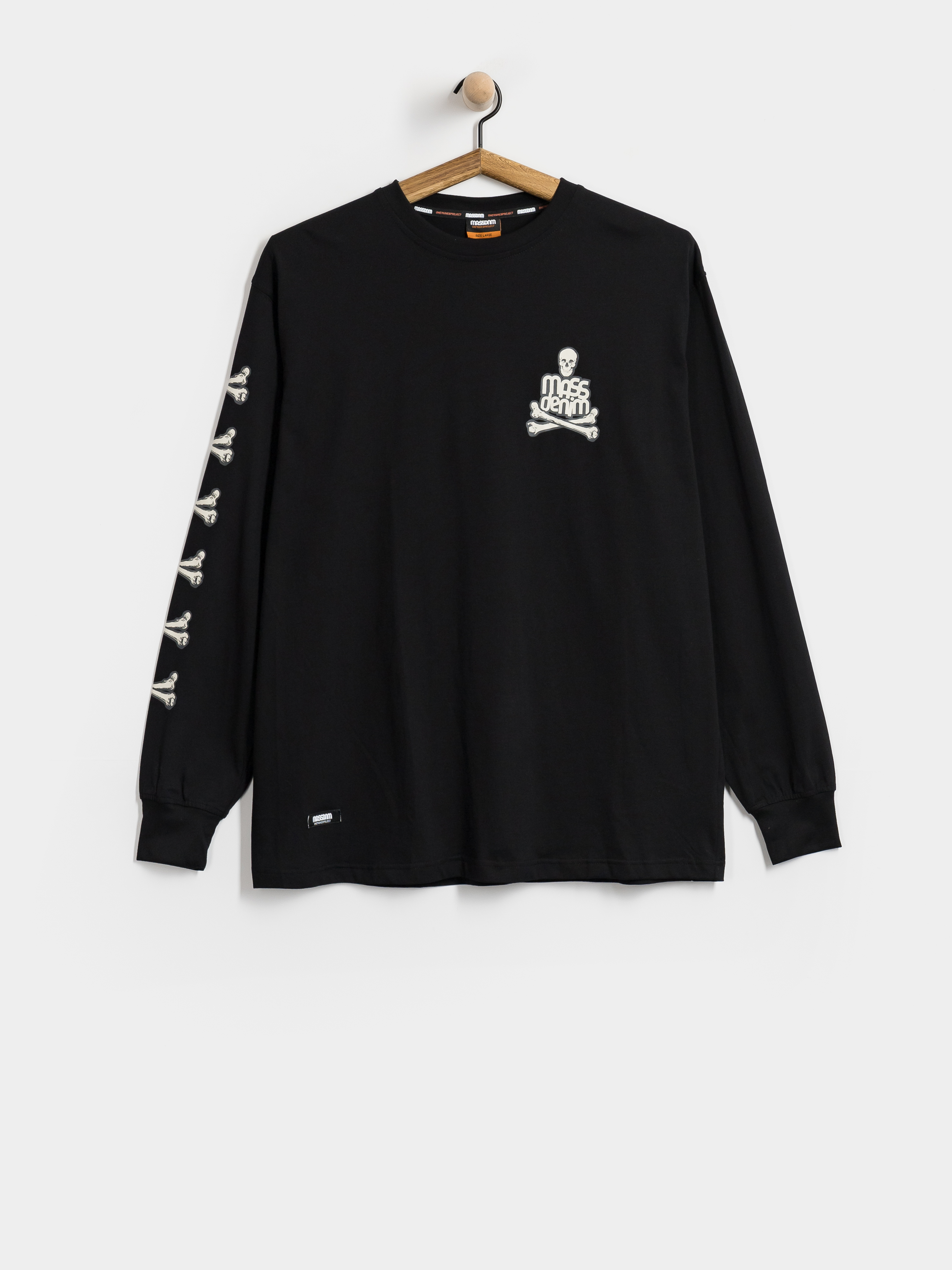 Triko MassDnm Skull (black)