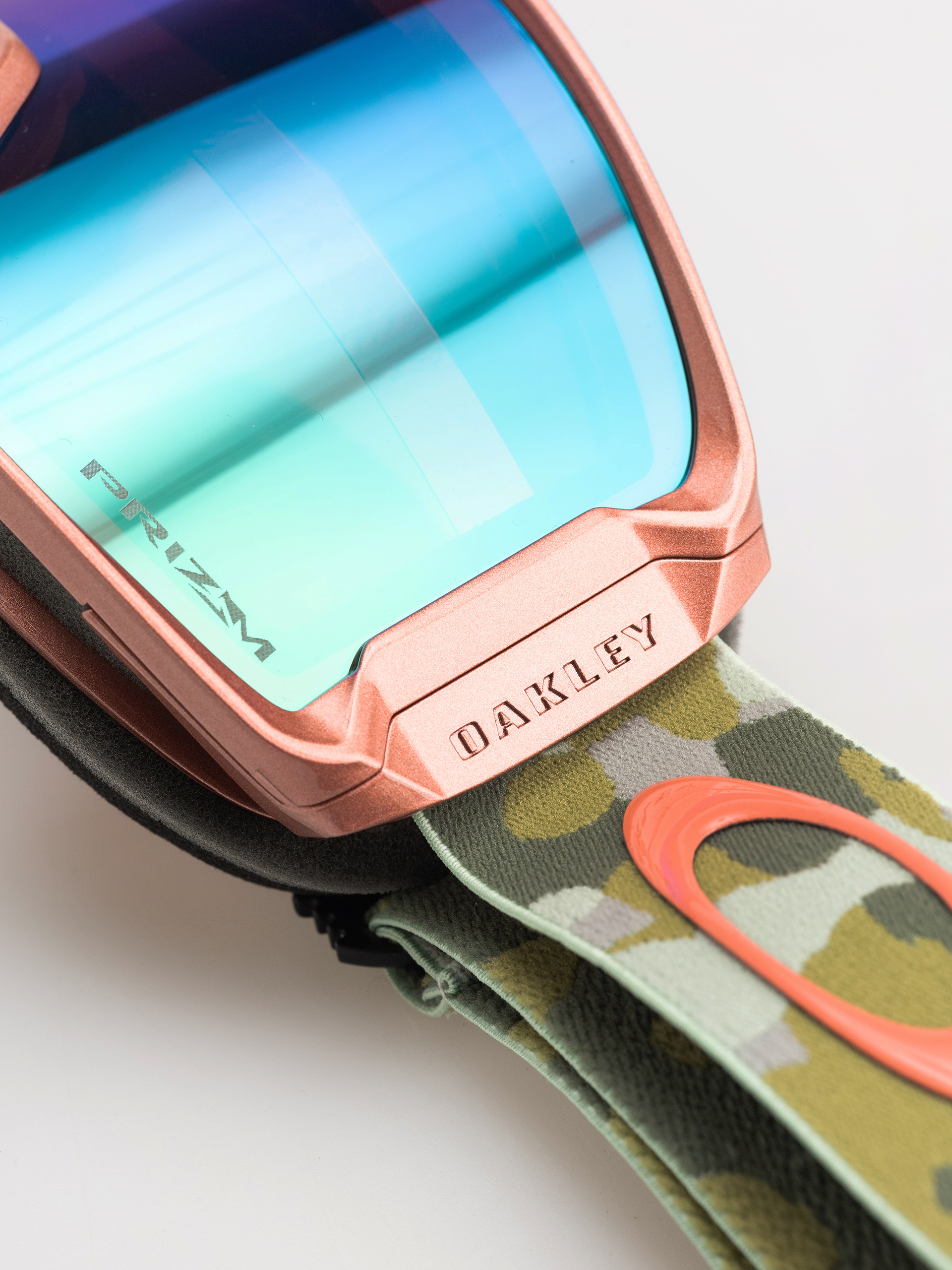 Snowboardové okuliare Oakley Line Miner M (paloma/prizm snow argon iridium)