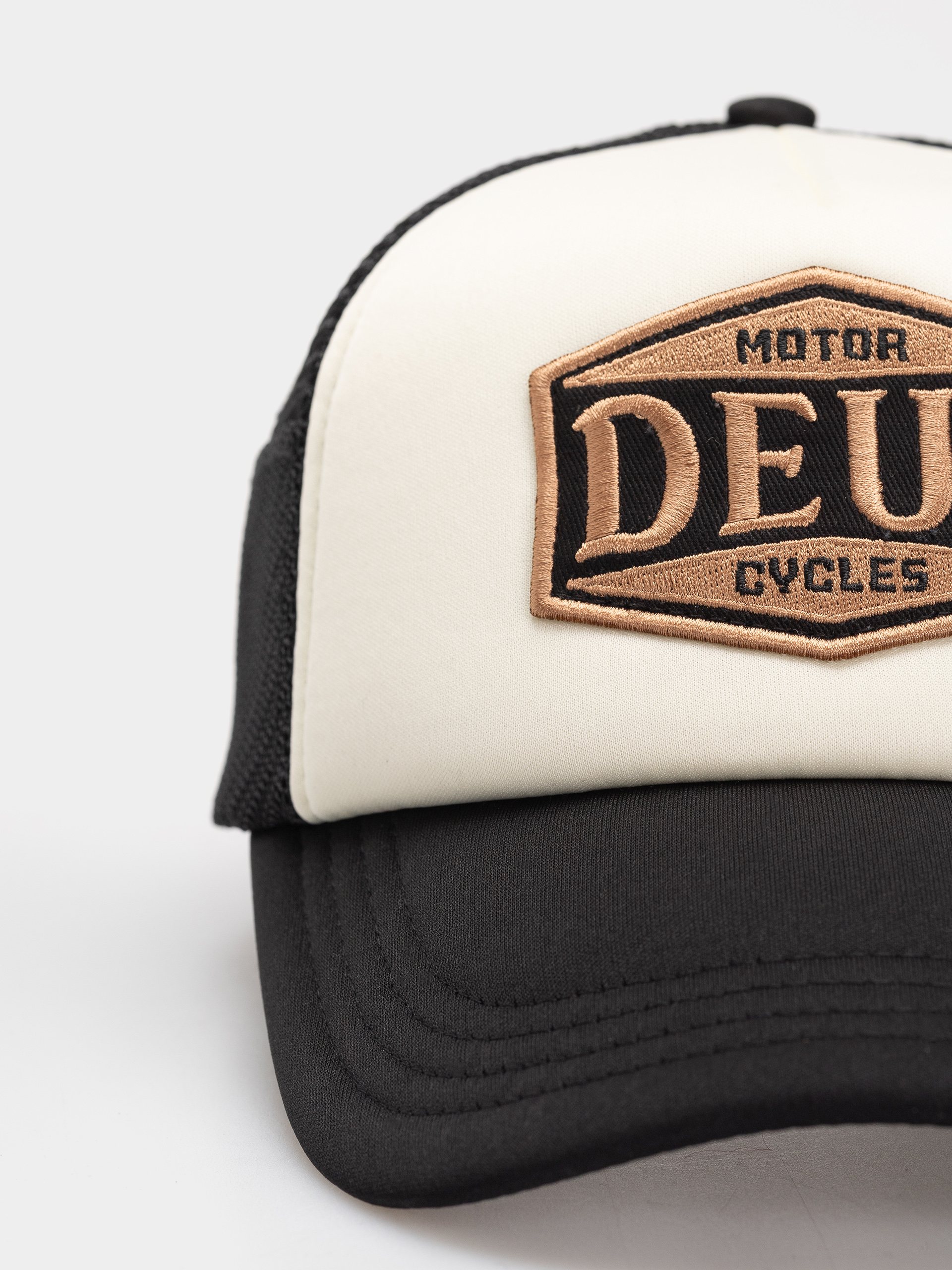 Šiltovka Deus Ex Machina Josel Trucker (black)