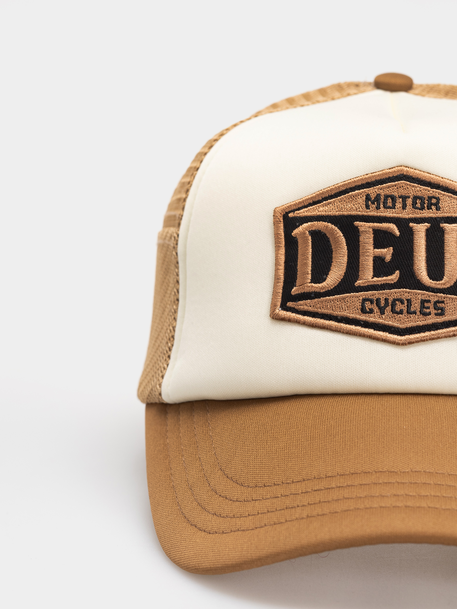 Šiltovka Deus Ex Machina Josel Trucker (camel brown)