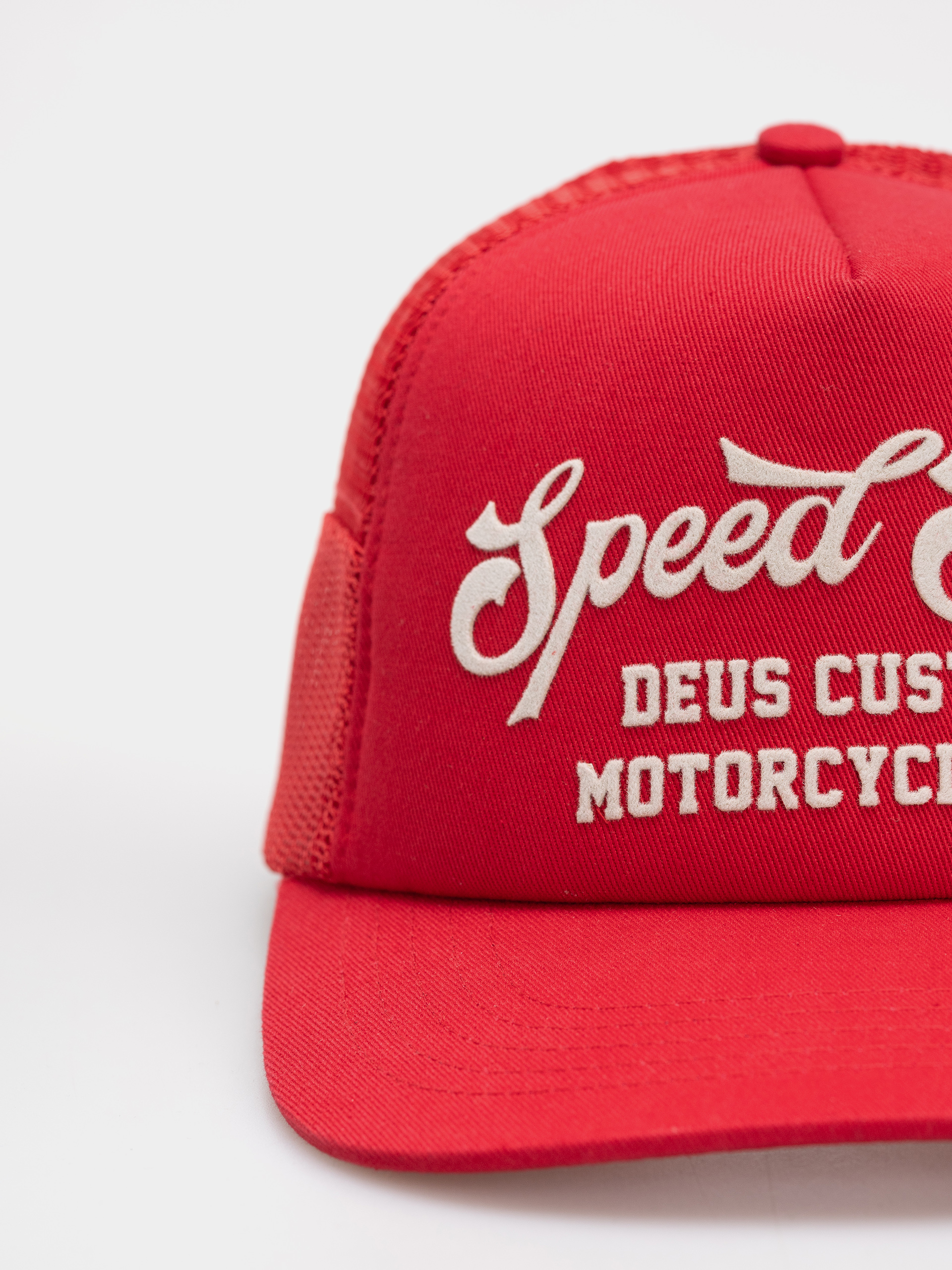 Šiltovka Deus Ex Machina Welcome Trucker (cherry red)