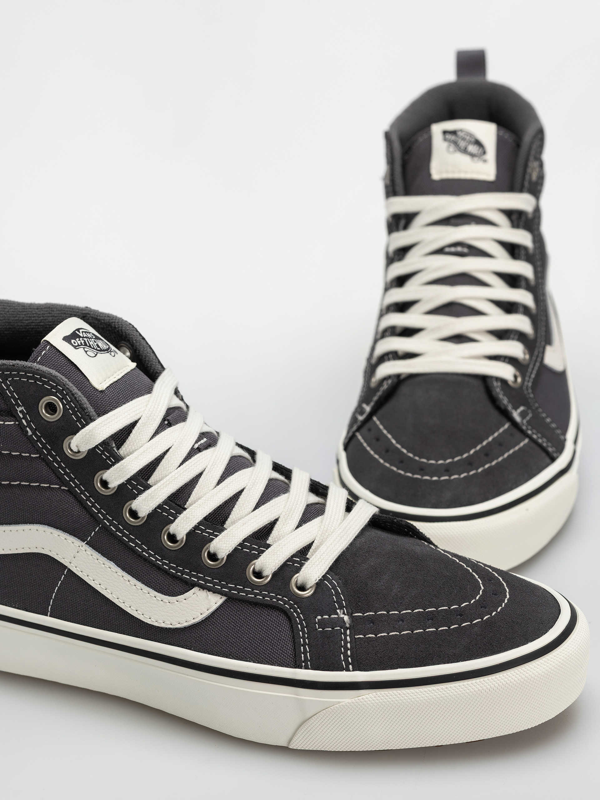 Topánky Vans Sk8 Hi Insulated (asphalt)