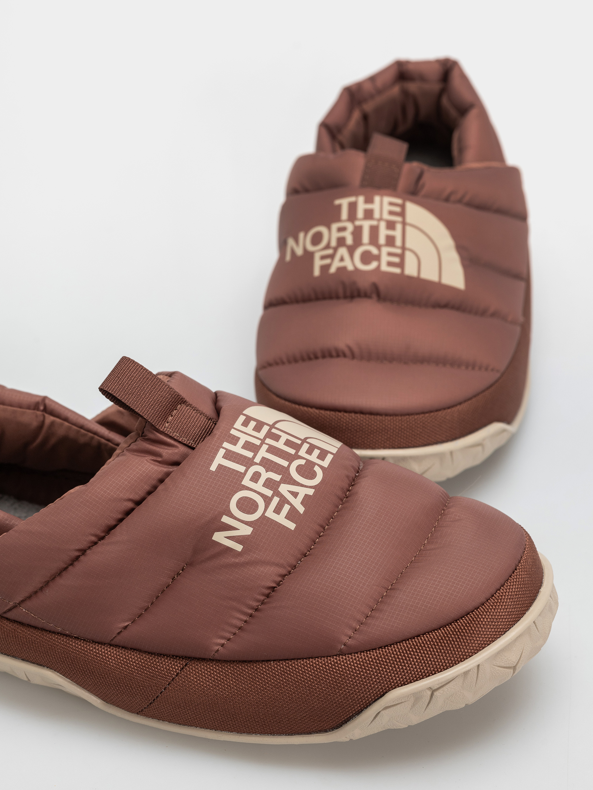 Topánky The North Face Nuptse Mule Wmn (copper silt/timeless ta)