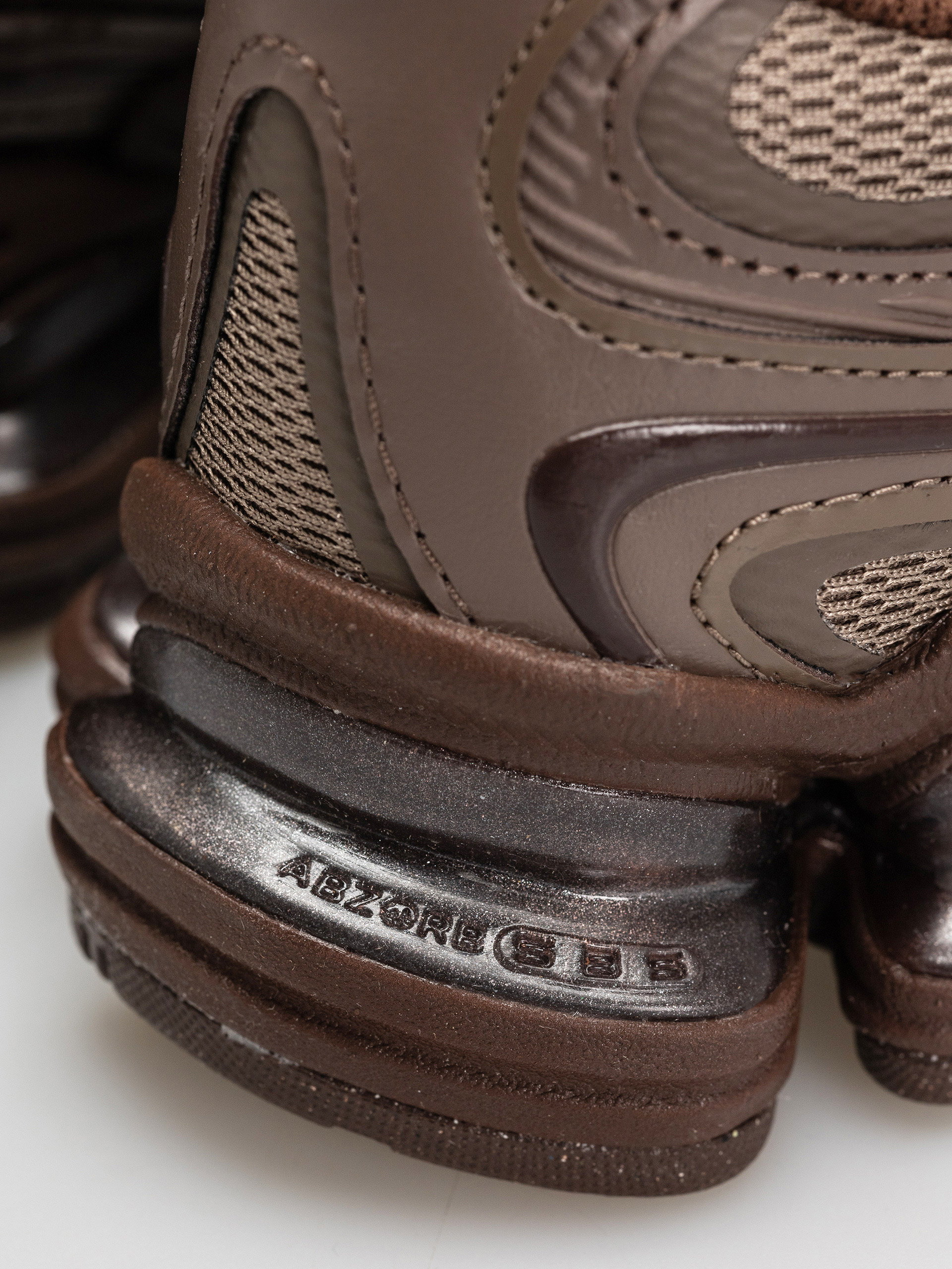 Topánky New Balance 2000 (thunder brown/pumpernickel)