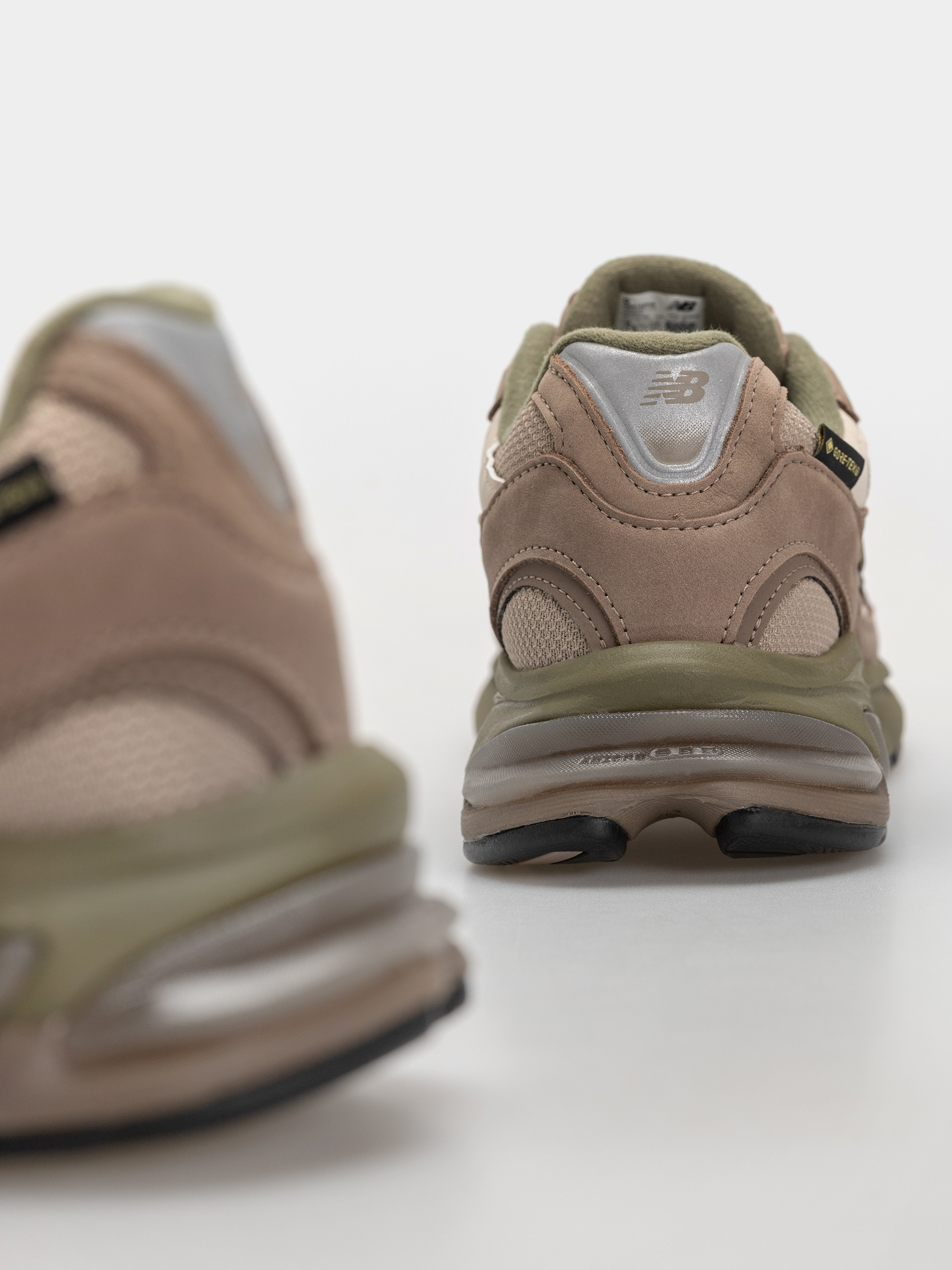 Topánky New Balance 2010 (light mushroom/timberwolf)