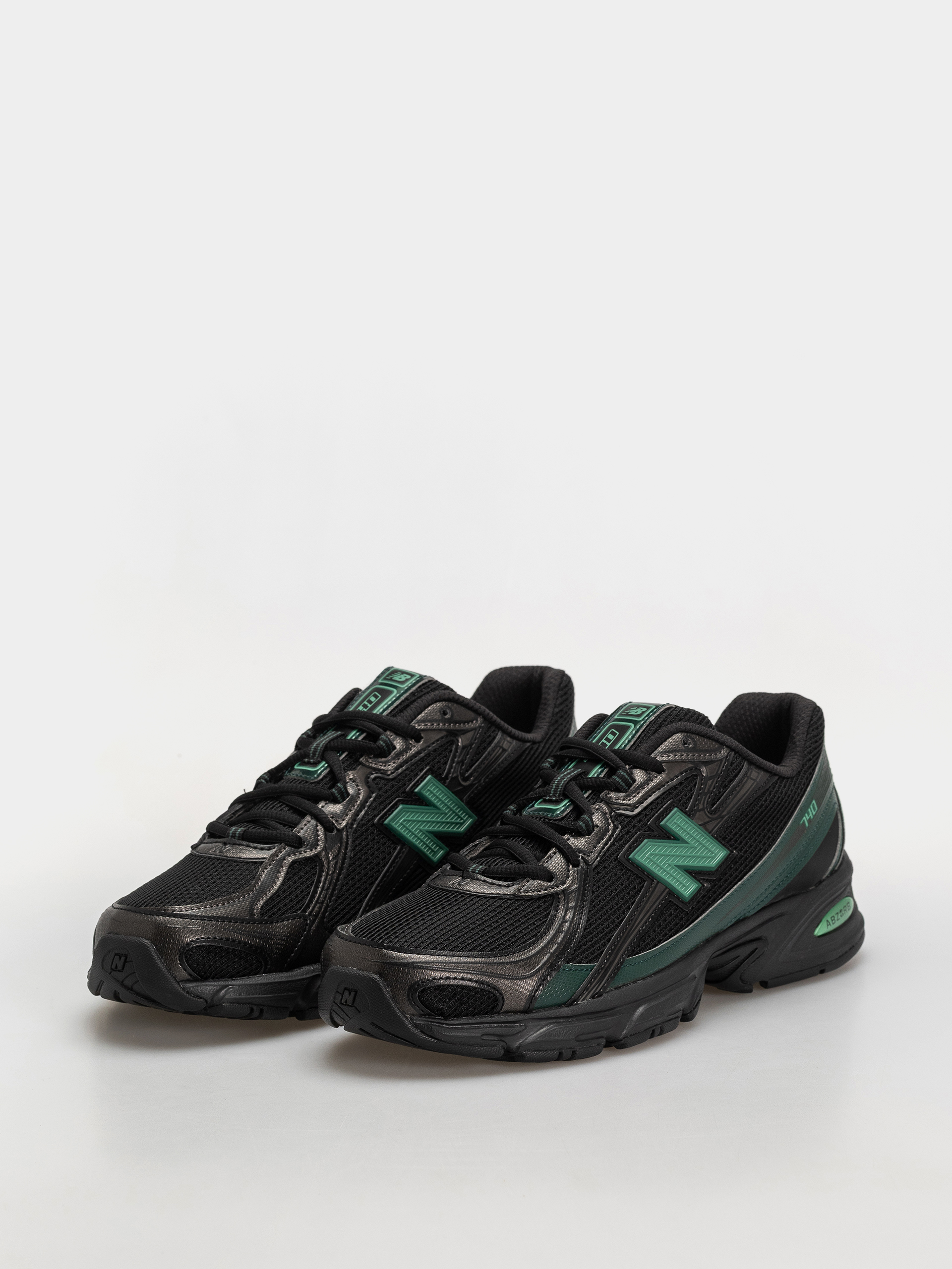 Topánky New Balance 740 (black/nordic green)