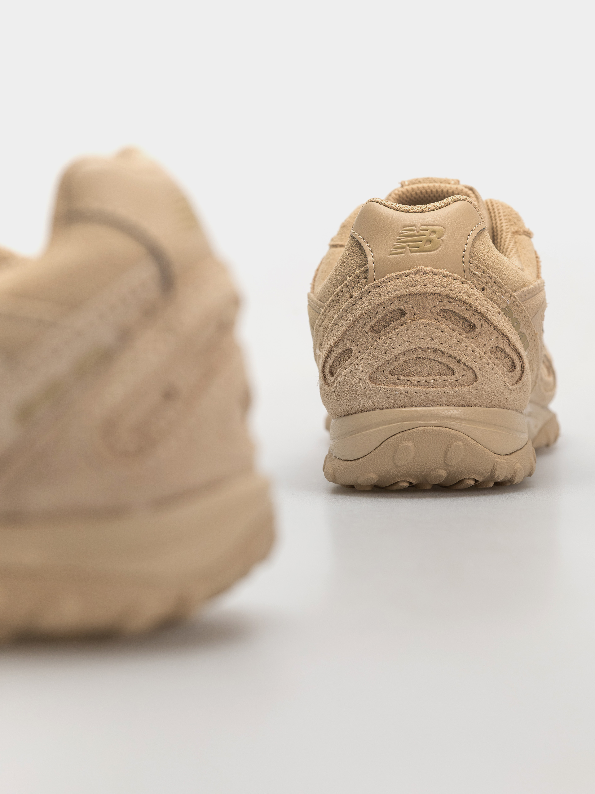 Topánky New Balance 204L (incense/incense)