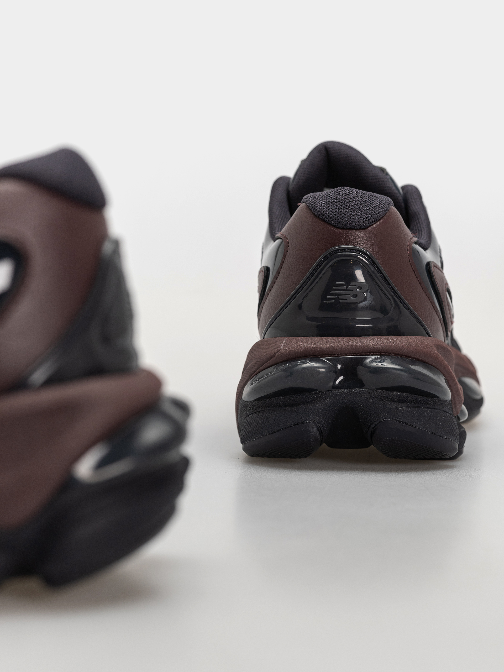 Topánky New Balance 983 (cherry leather/dark night)