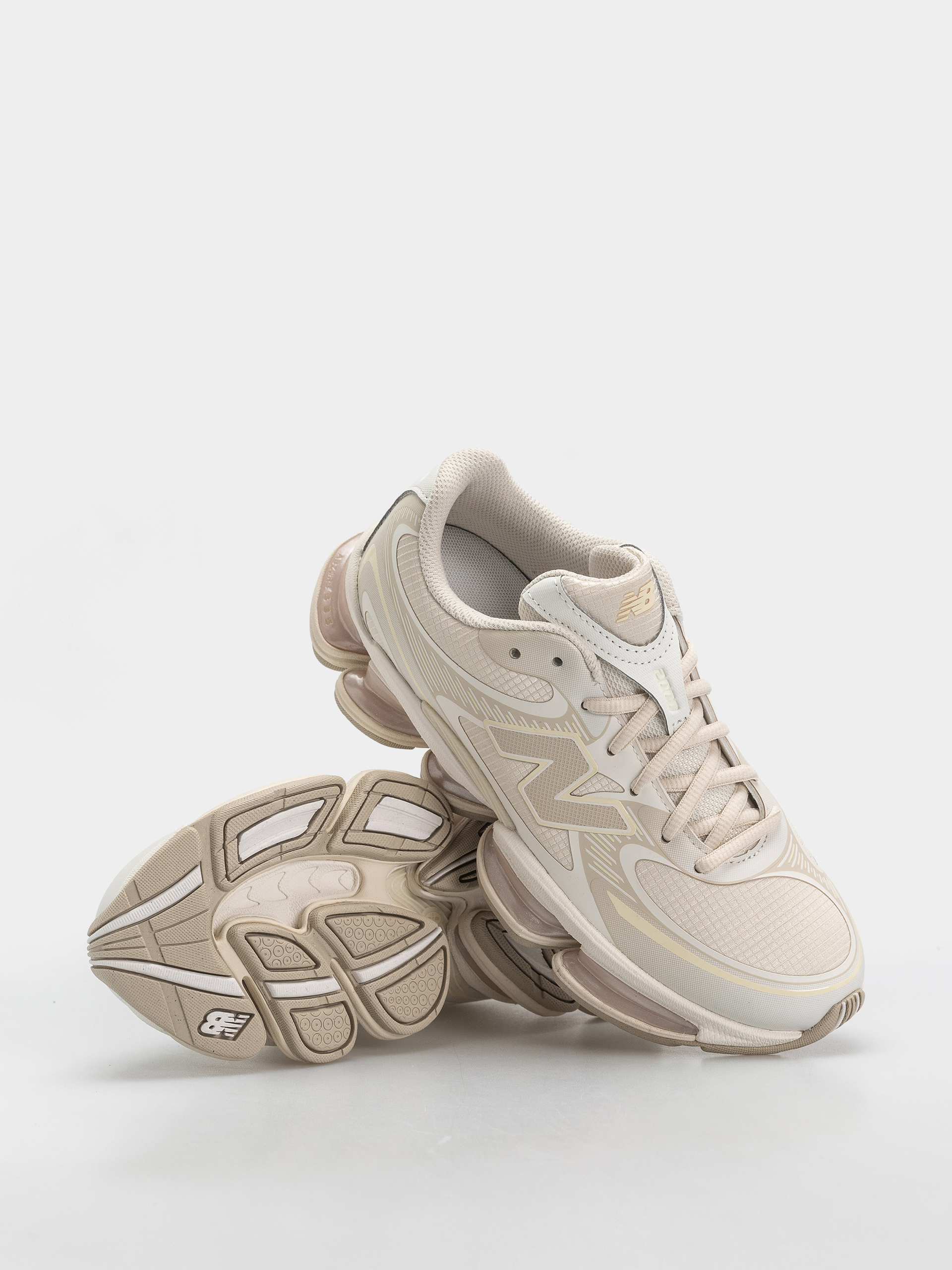 Topánky New Balance 2000 (linen/sea salt/timberwolf)