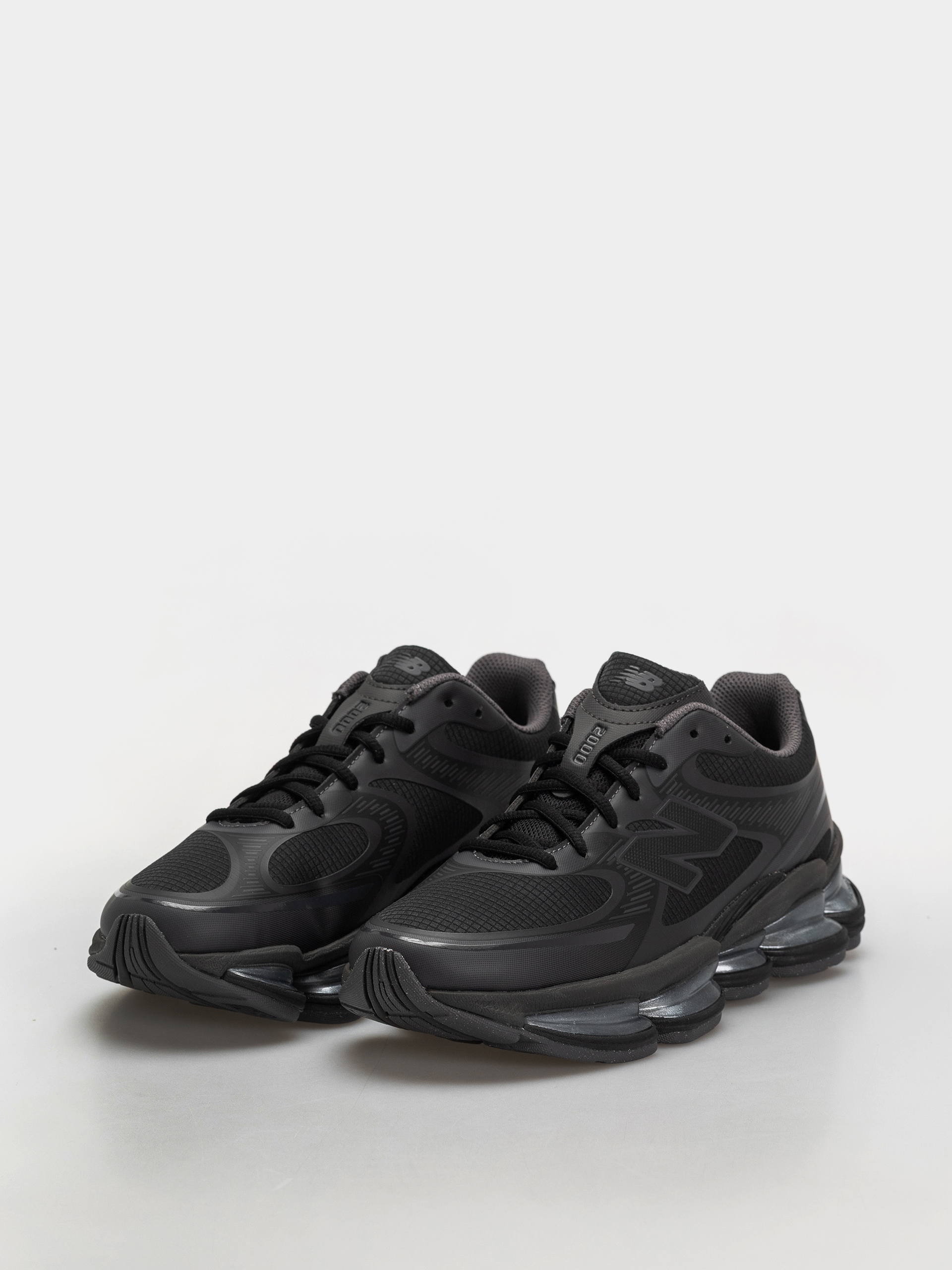 Topánky New Balance 2000 (black/black cement/magnet)