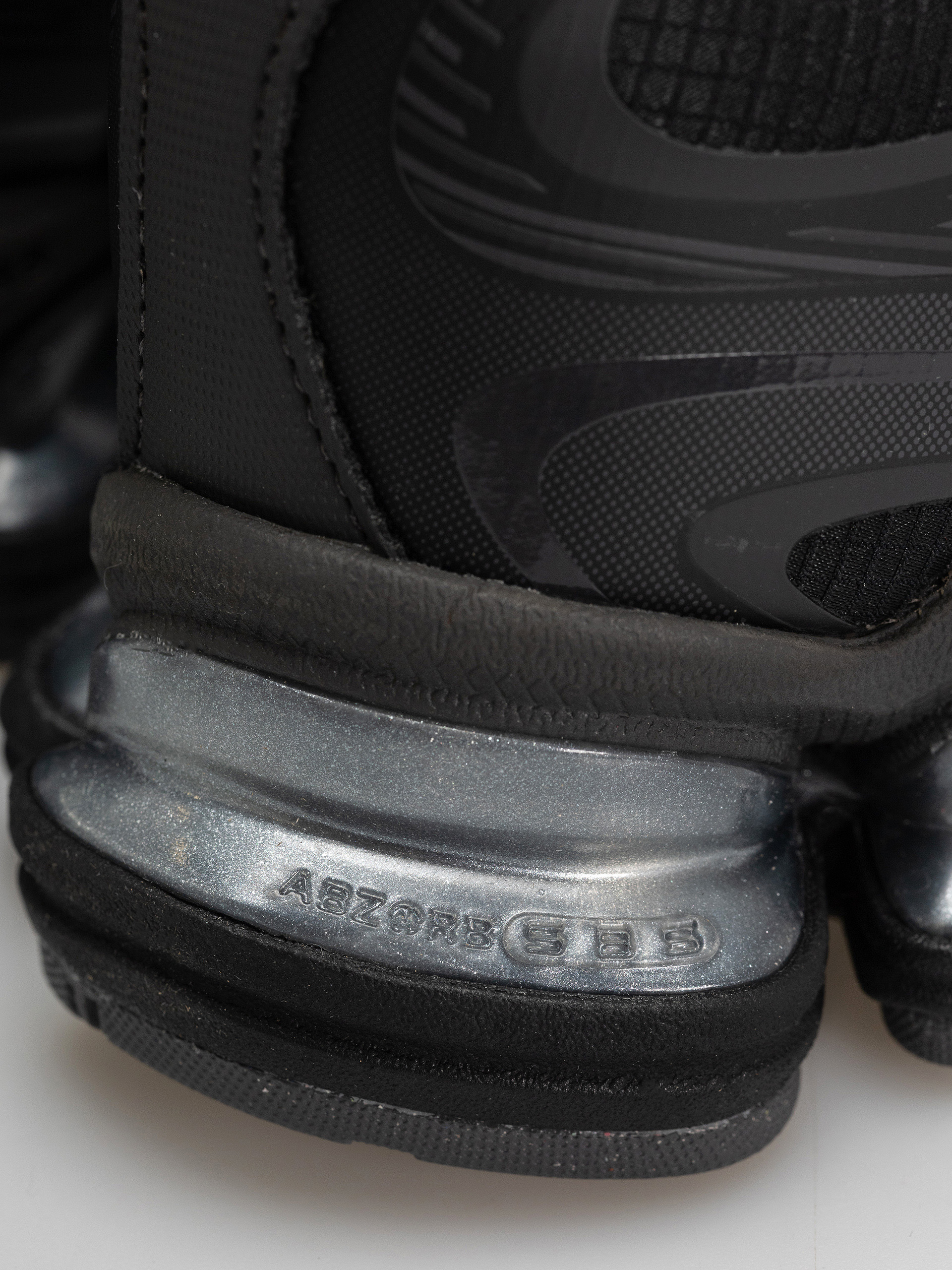 Topánky New Balance 2000 (black/black cement/magnet)