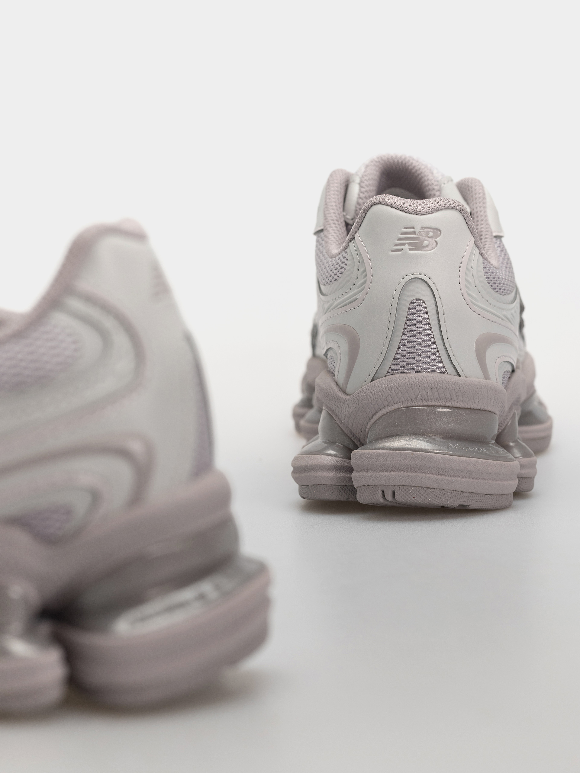Topánky New Balance 2000 (horizon grey/truffle salt)