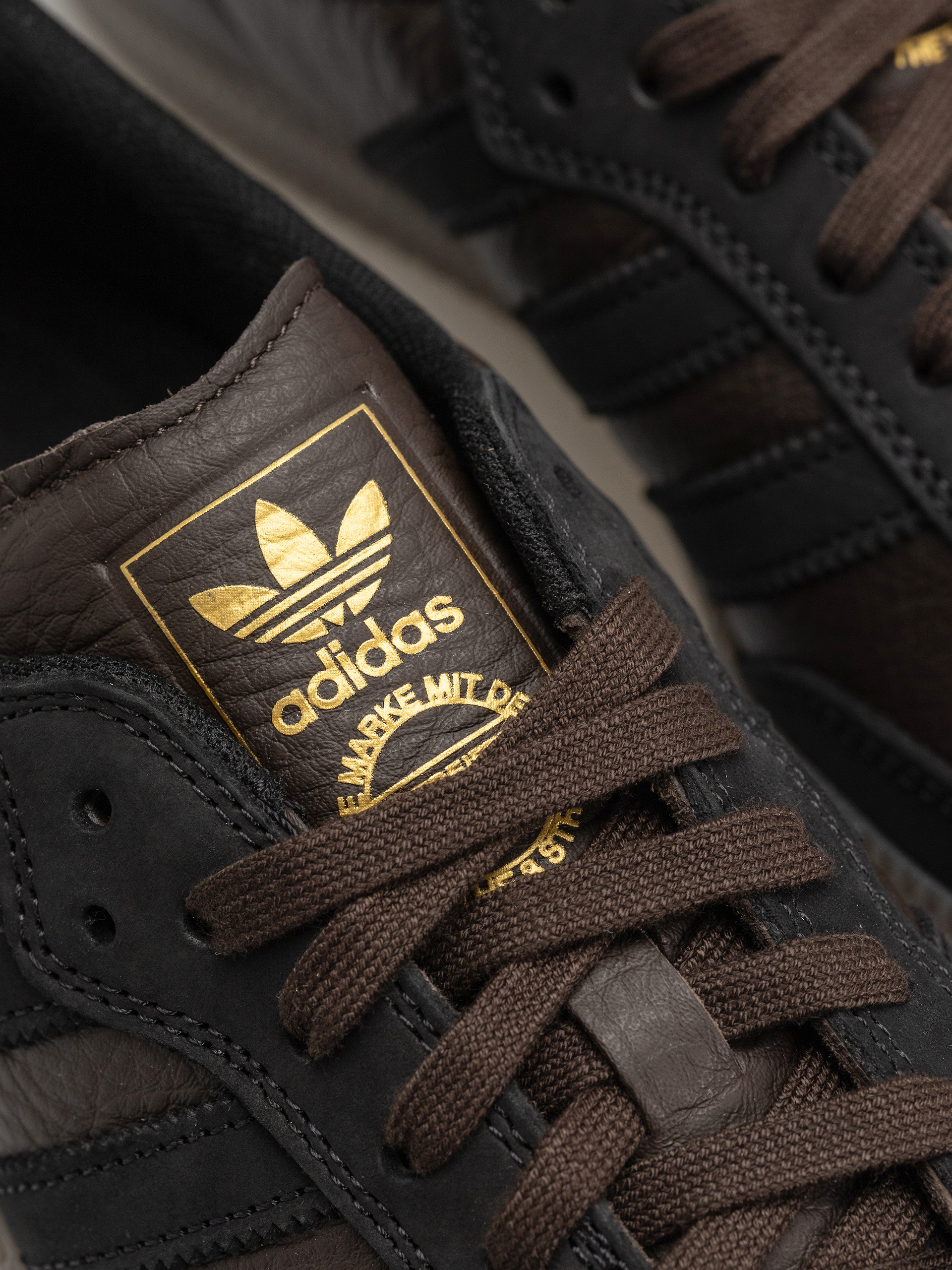 Topánky adidas Samba Adv (dbrown/cblack/gum5)