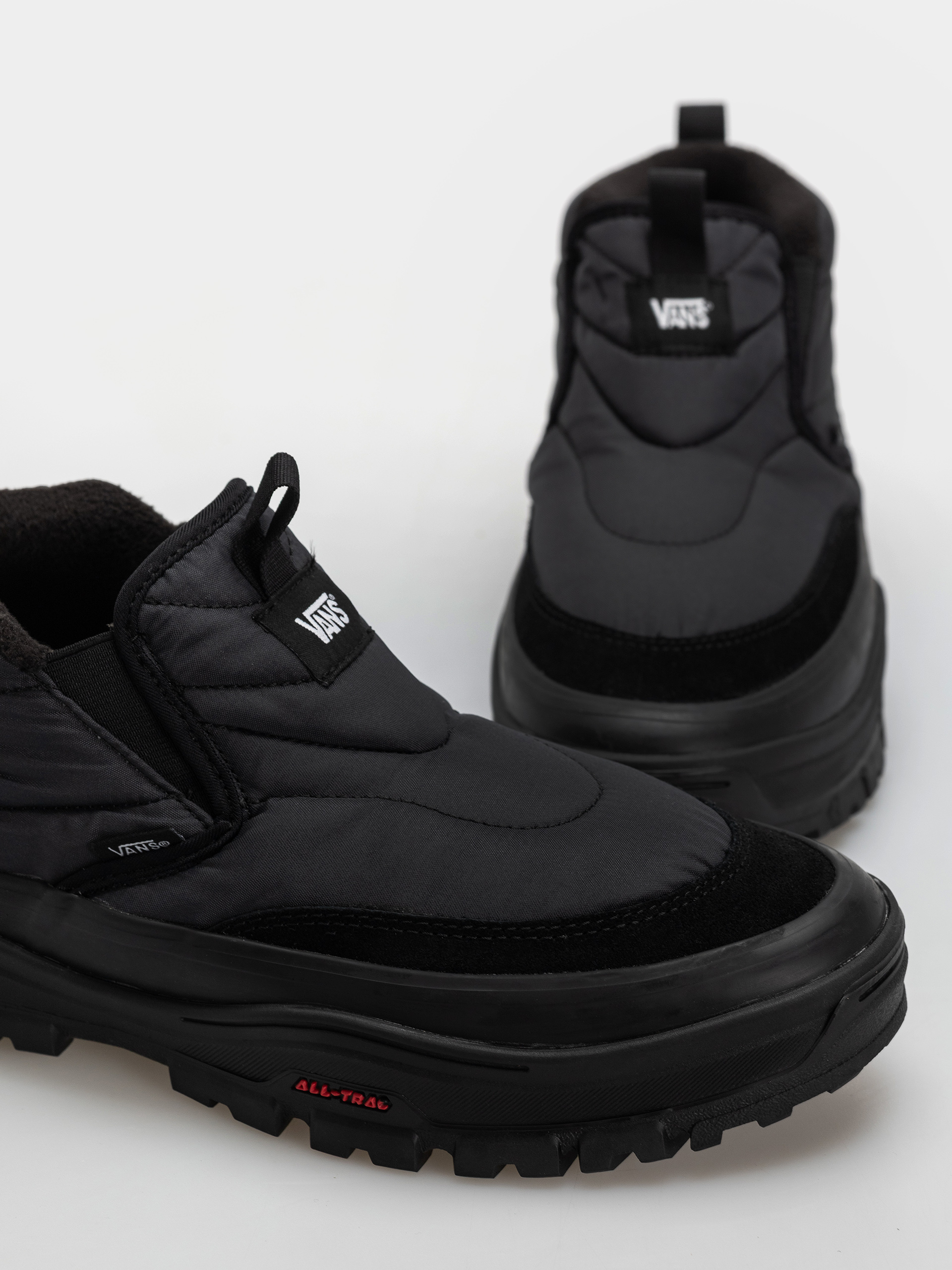 Topánky Vans Mid Slip Puff (black/black)