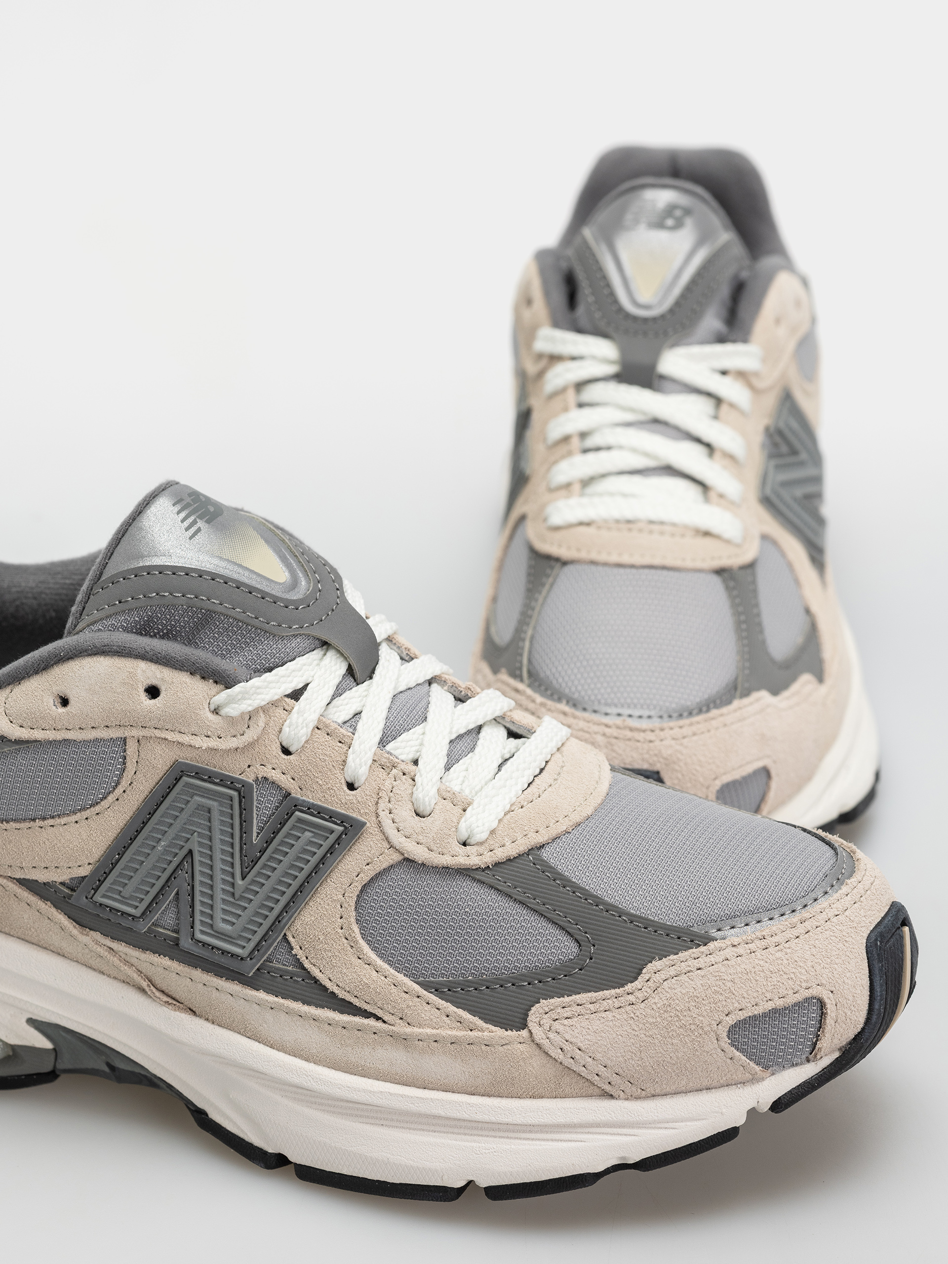 Topánky New Balance 2010 (timberwolf/harbor grey)