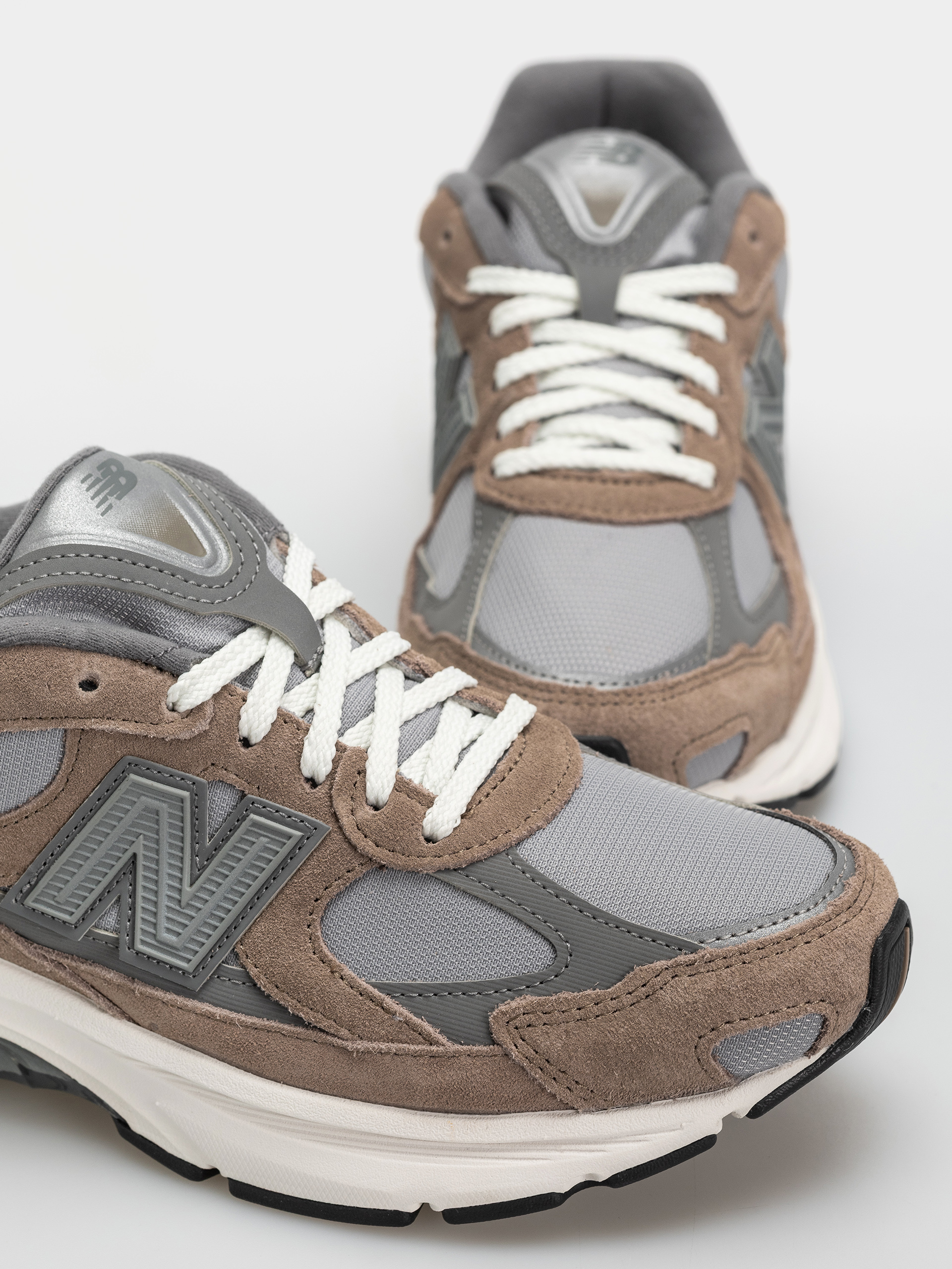 Topánky New Balance 2010 (mushroom/harbor grey)