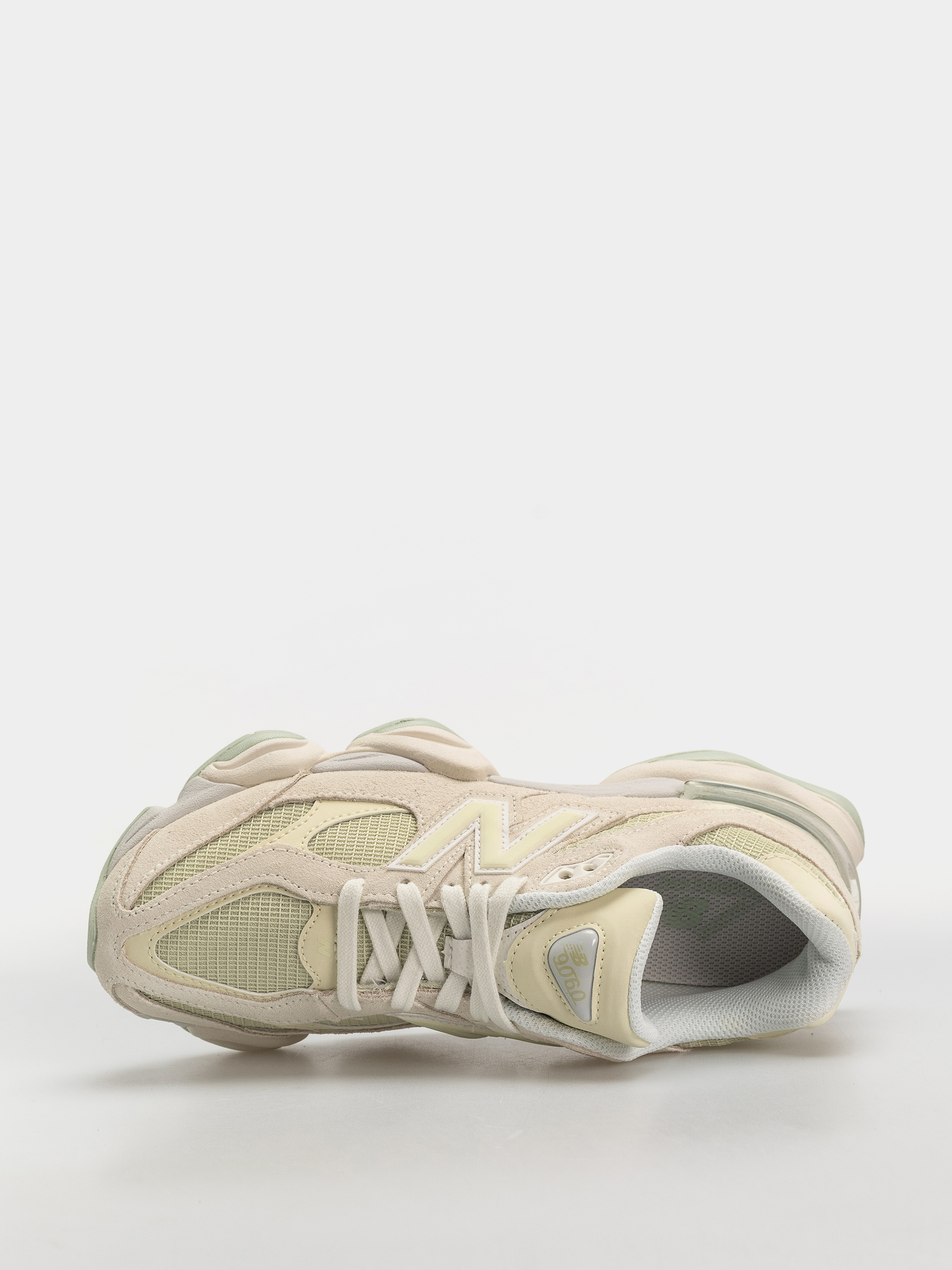 Topánky New Balance 9060 (pistachio butter/angora)