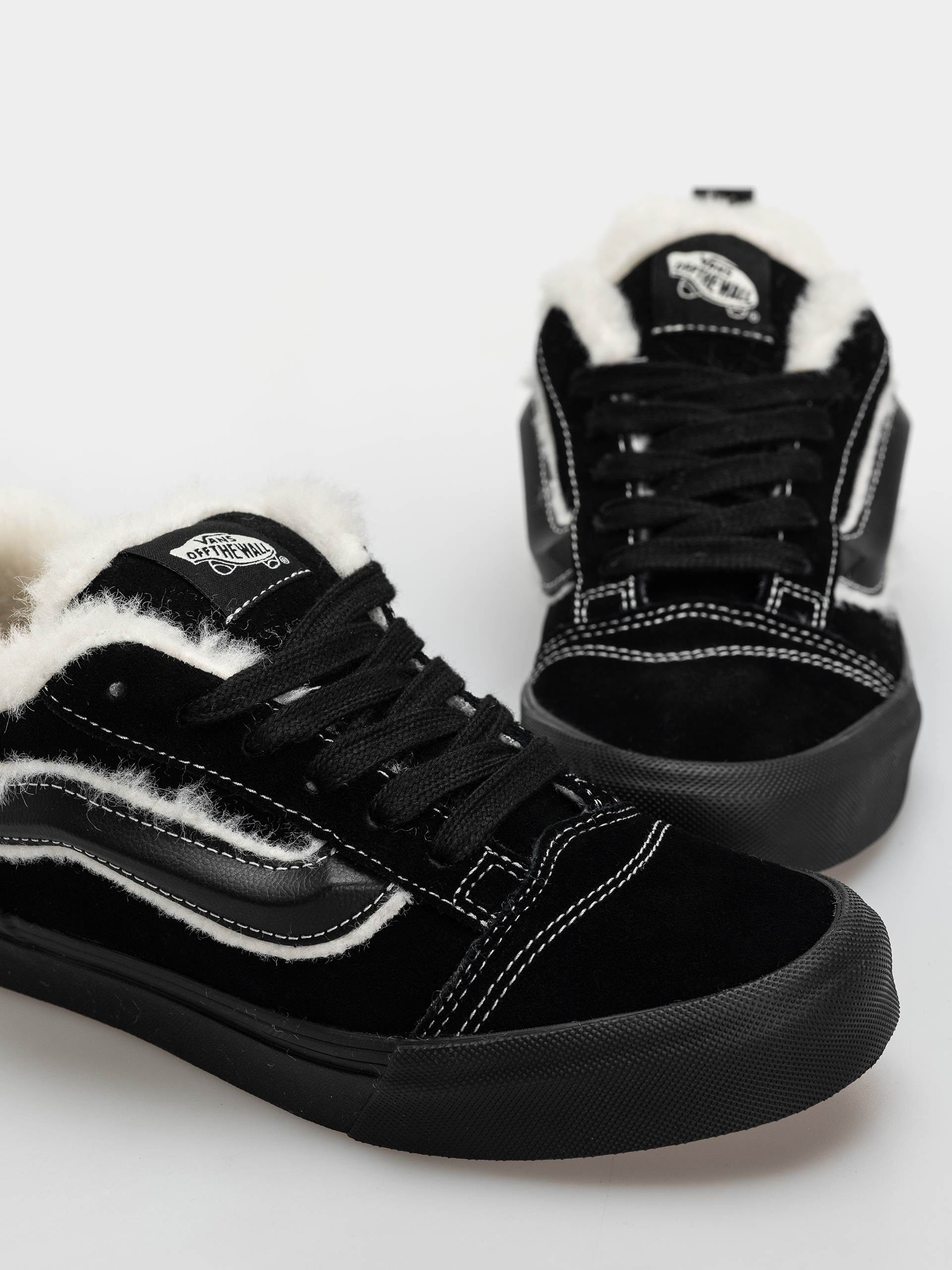 Topánky Vans Knu Skool (black)