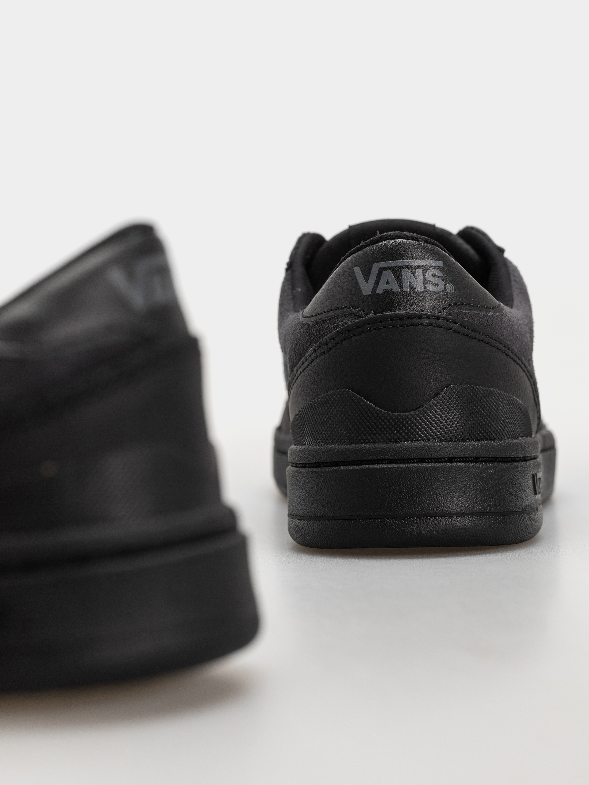 Topánky Vans Court Low (black/gray)