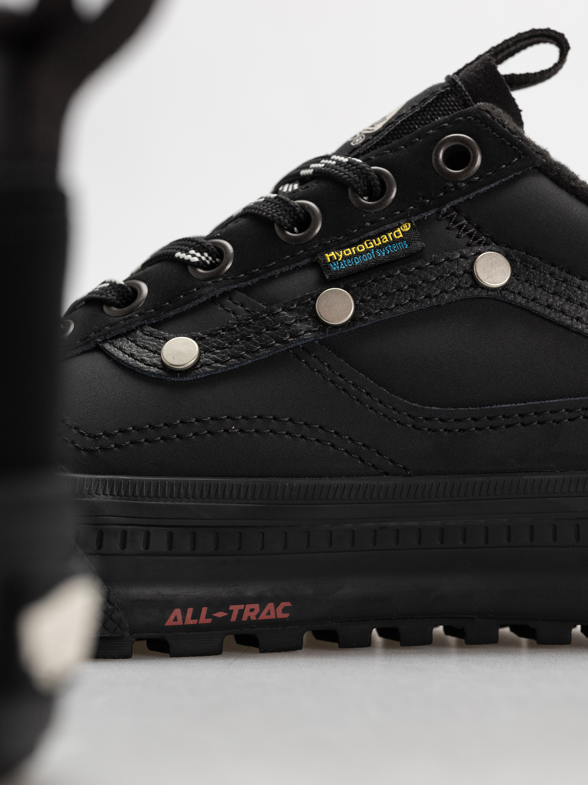 Topánky Vans Old Skool Waterproof Insulated Mte (black)