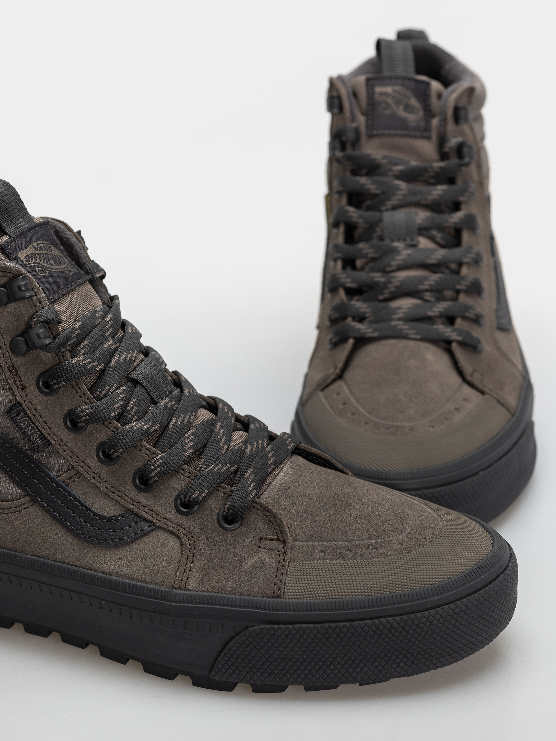 Topánky Vans Sk8 Hi Waterproof Insulated Mte (bungee cord)