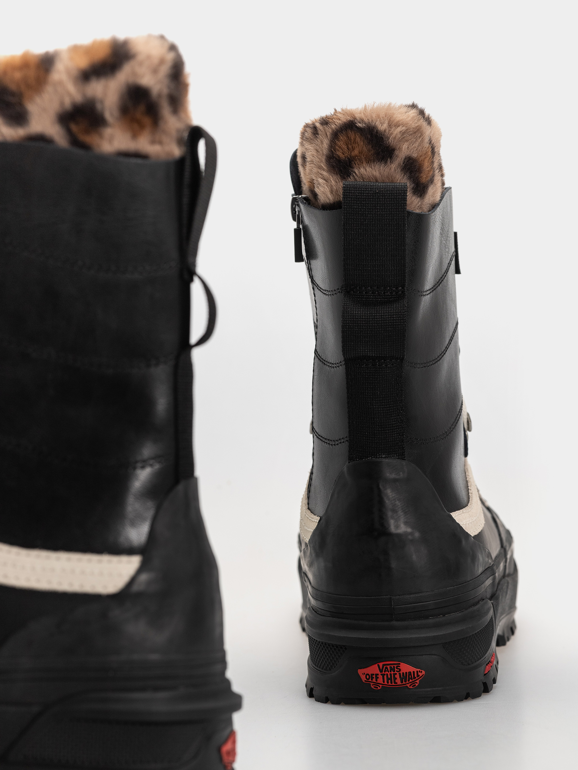 Topánky Vans Standard Hi 2.0 Mte (black/black)