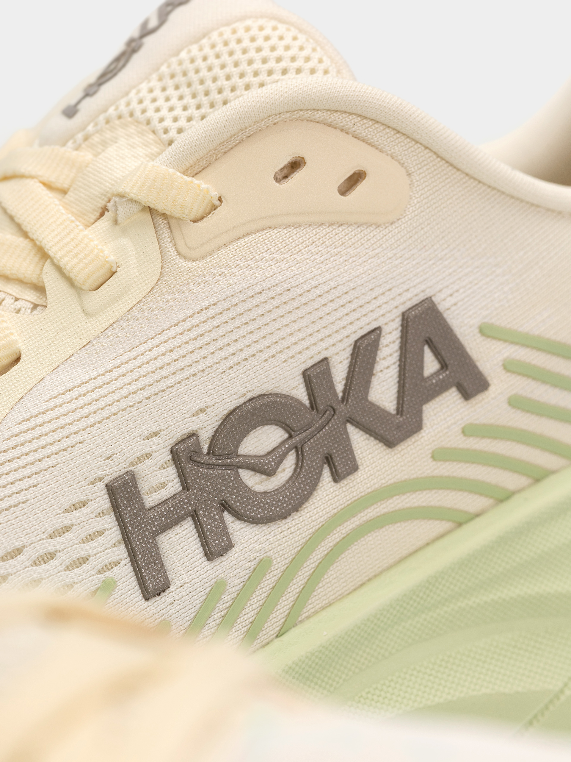 Topánky Hoka Clifton 11 Wmn (alabaster/morning dew)
