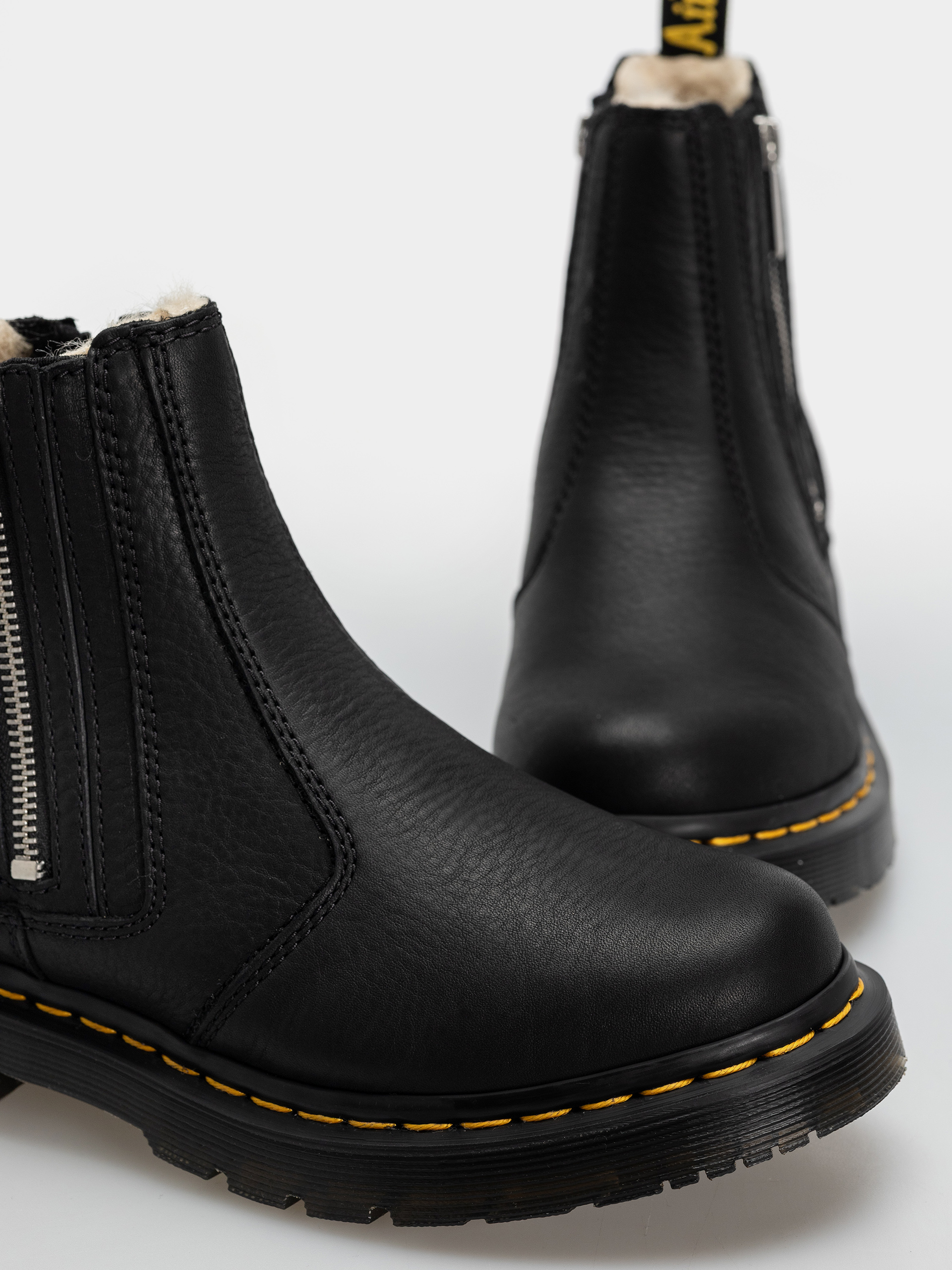 Topánky Dr. Martens 2976 Alyson w Zips Wmn (black)