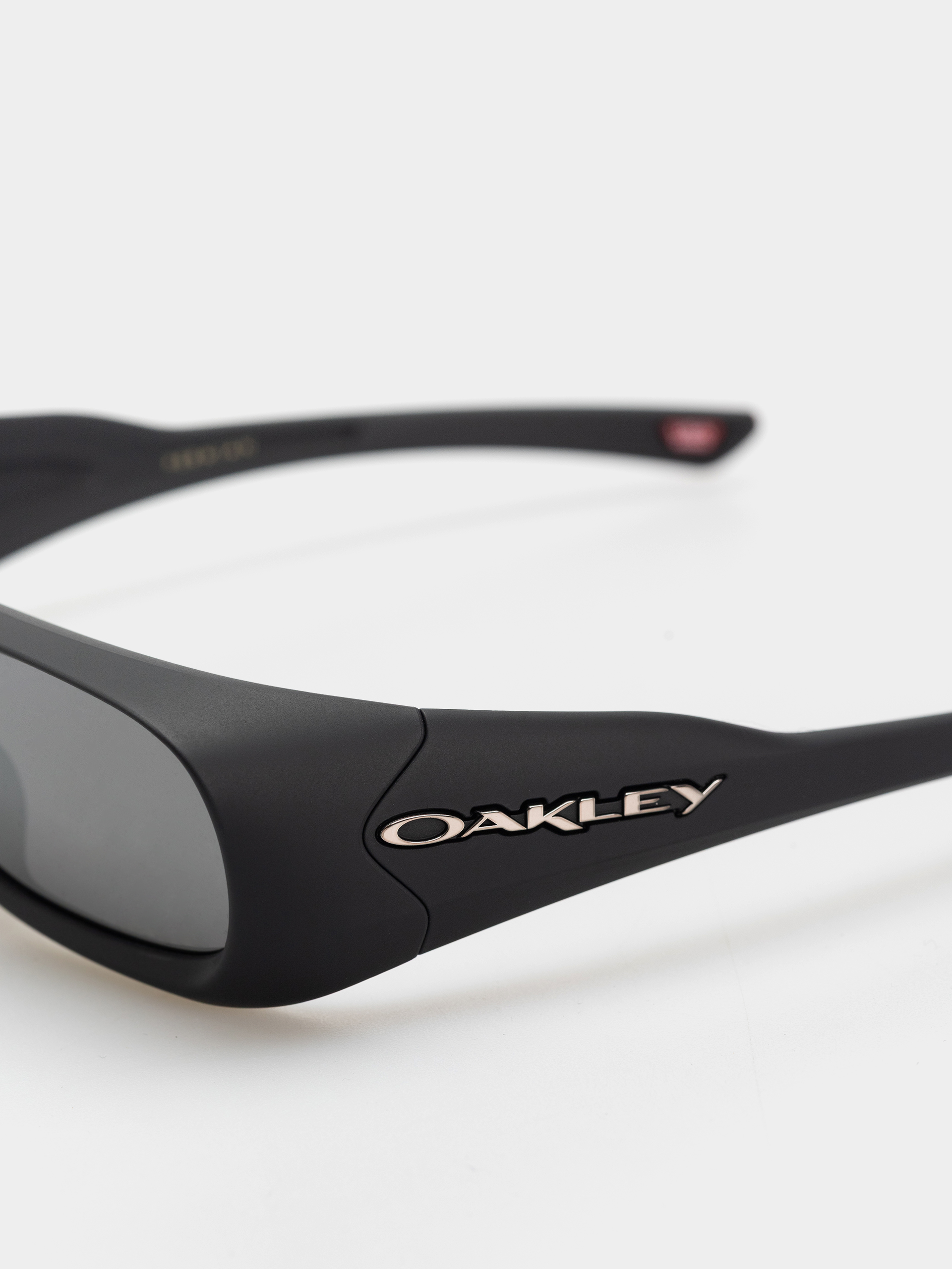 Slnečné okuliare Oakley Permian (black suede/prizm black)