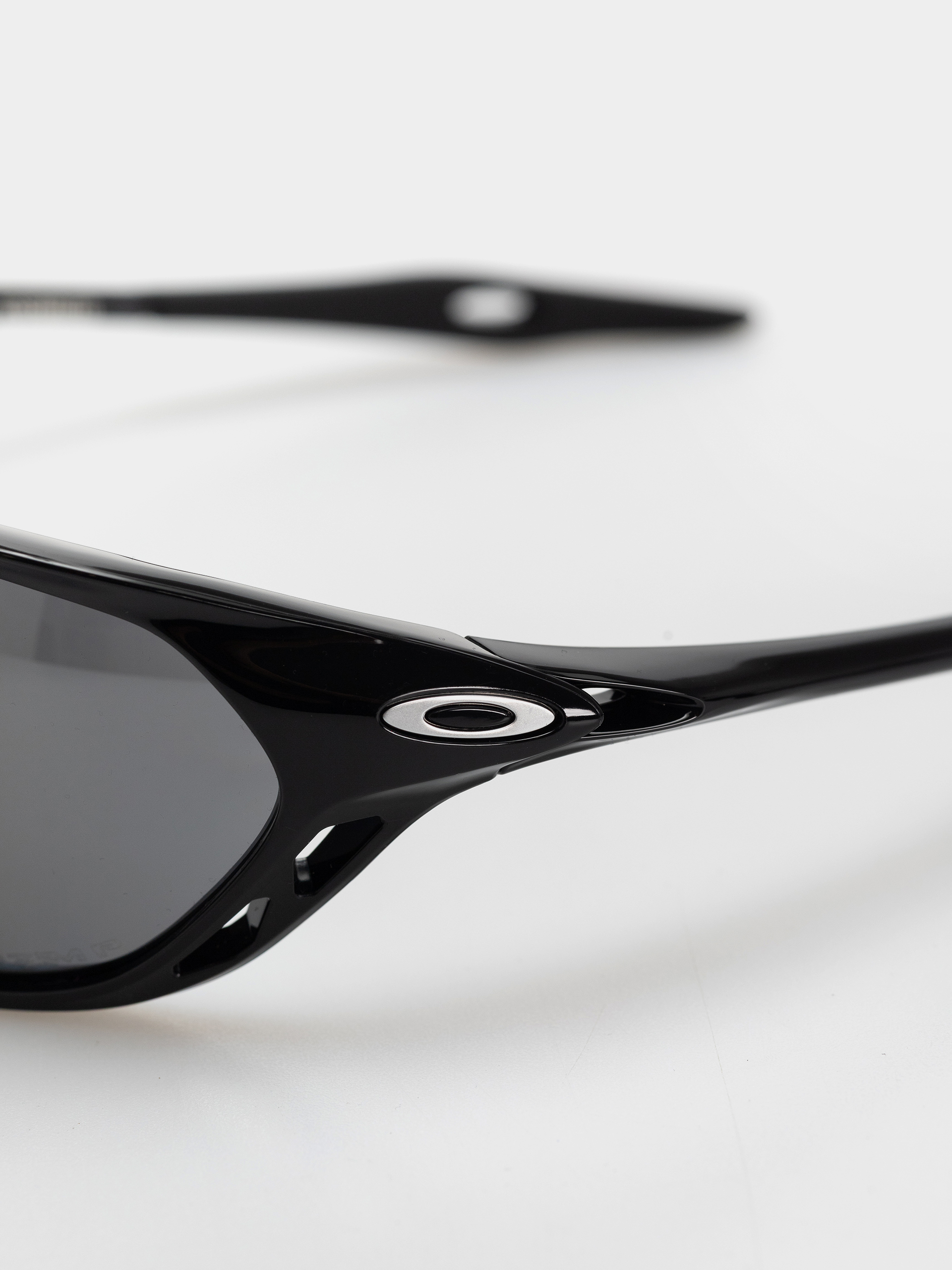 Slnečné okuliare Oakley Cage Jacket (polished black/prizm black polarized)