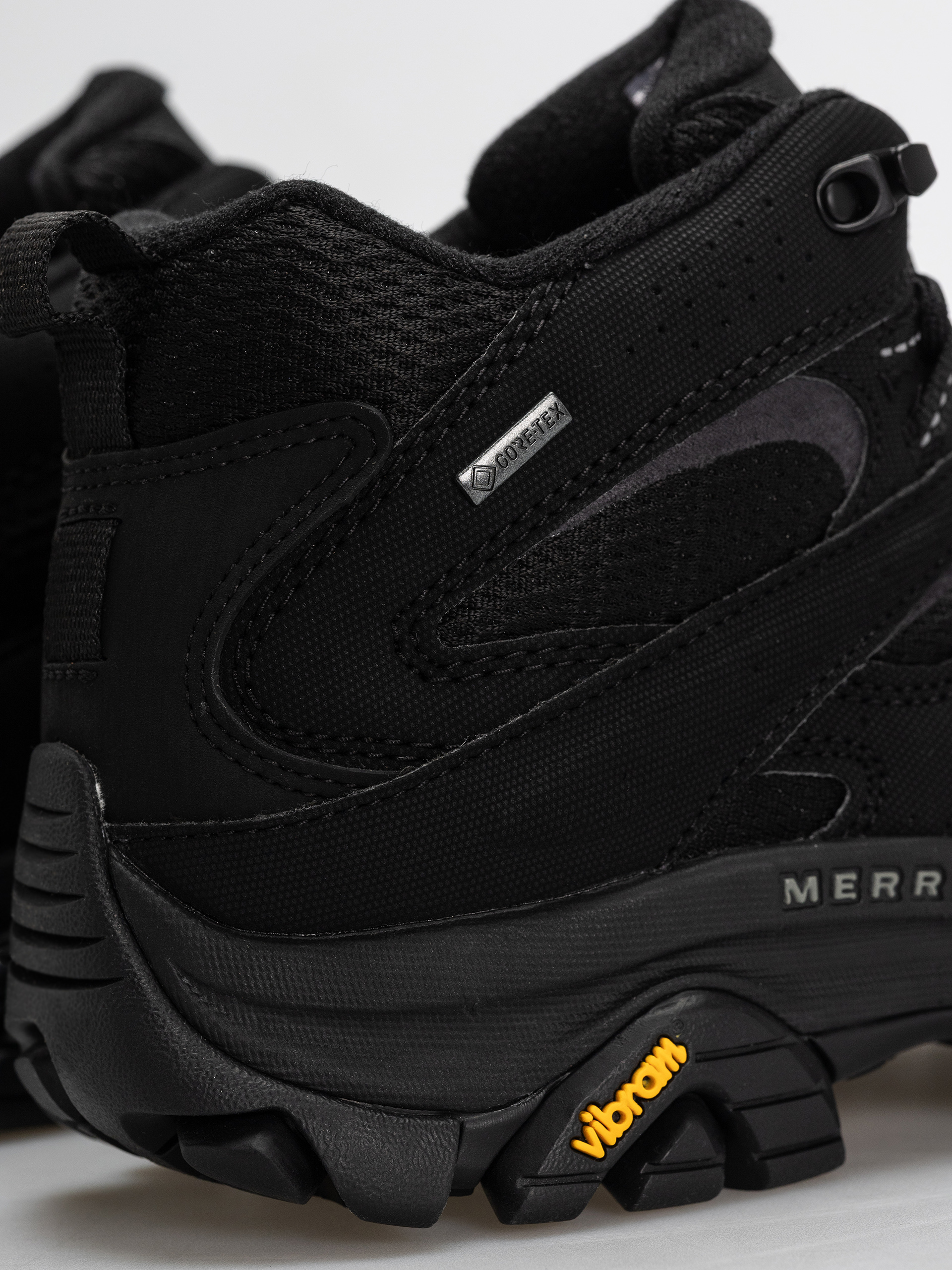 Topánky Merrell Moab 3 Syn Mid (triple black)