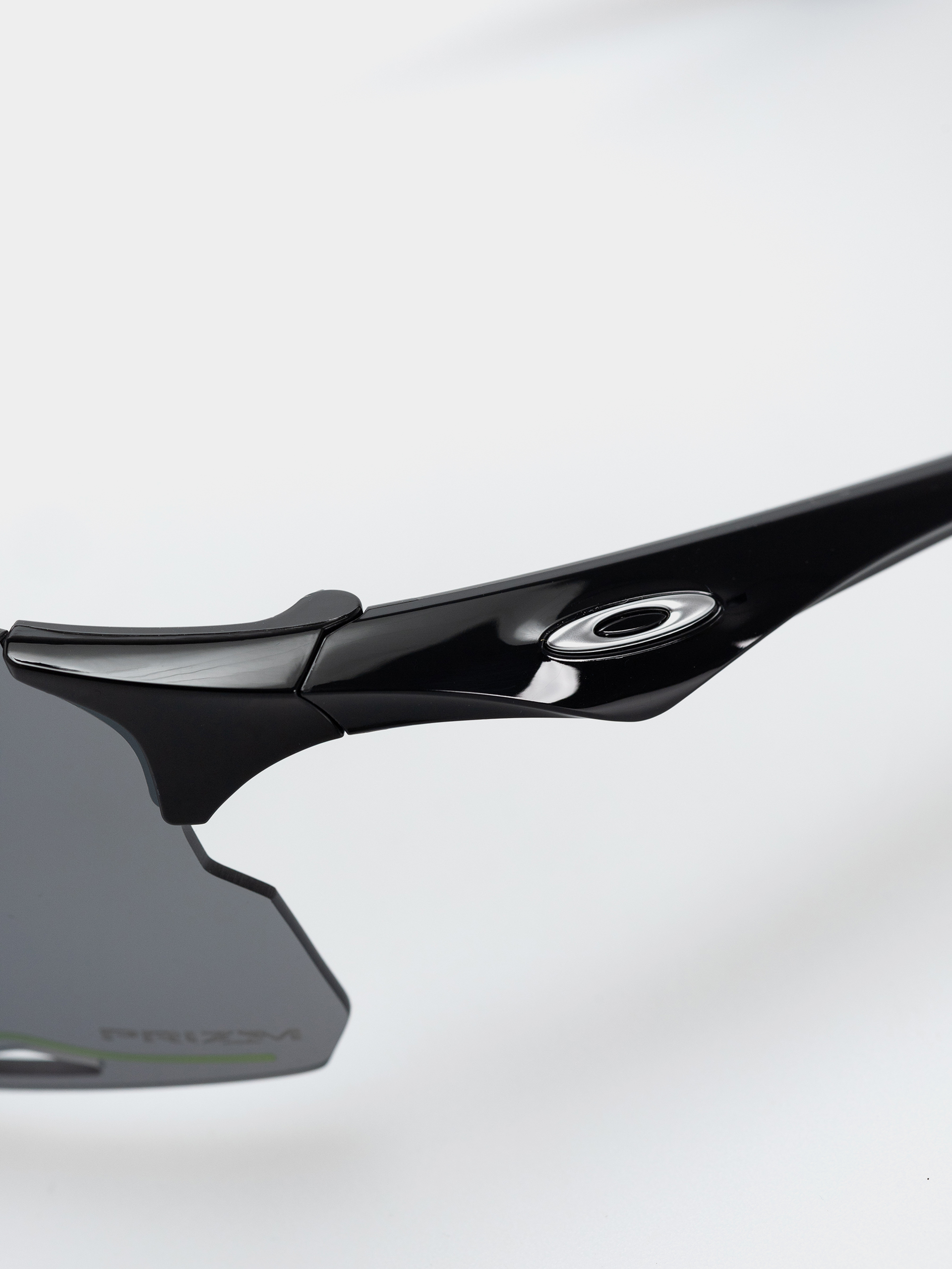 Slnečné okuliare Oakley Cybr Lightning (prizm black)