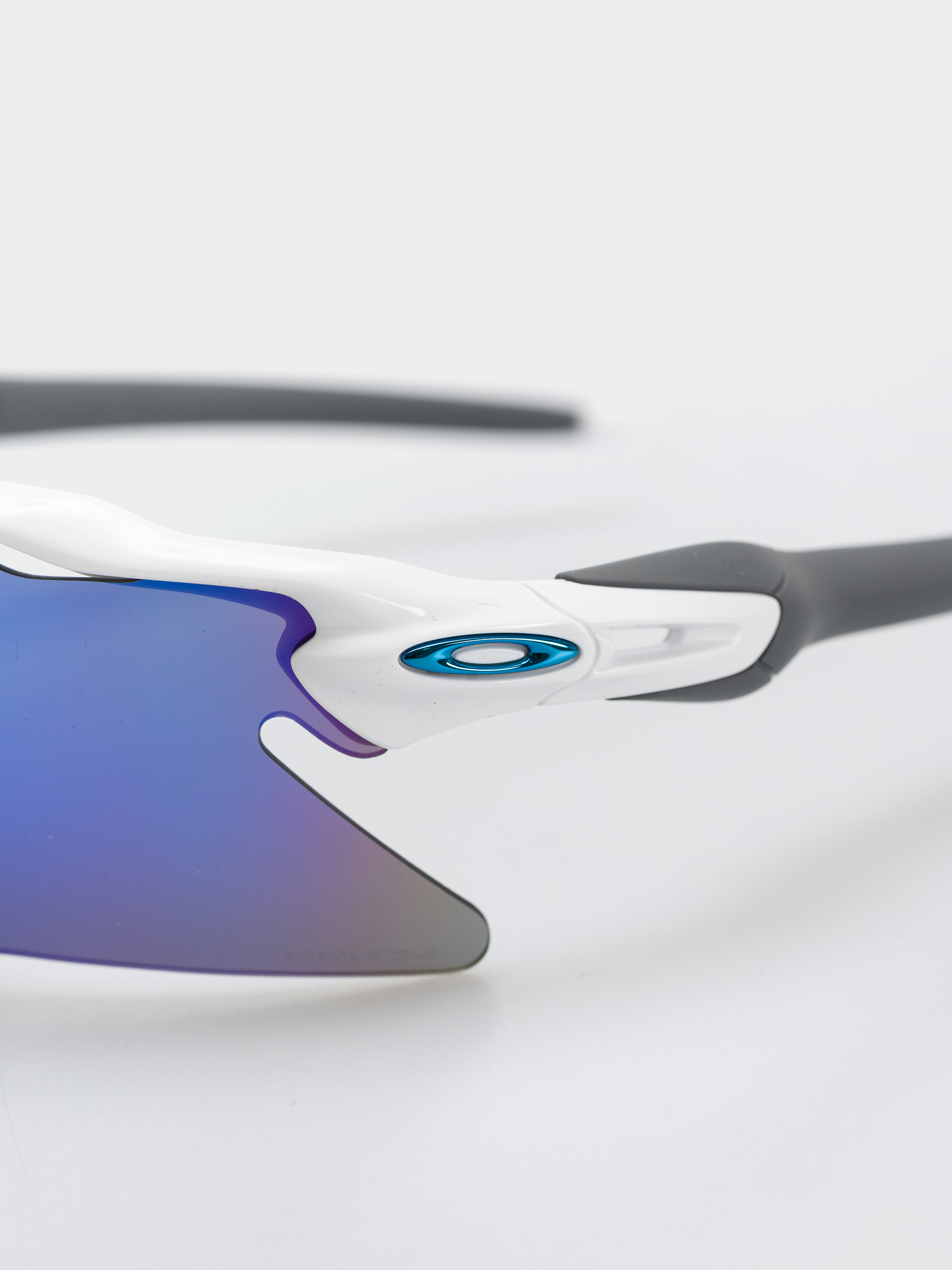 Slnečné okuliare Oakley Radar Ev Heater (polished white/prizm sapphire)