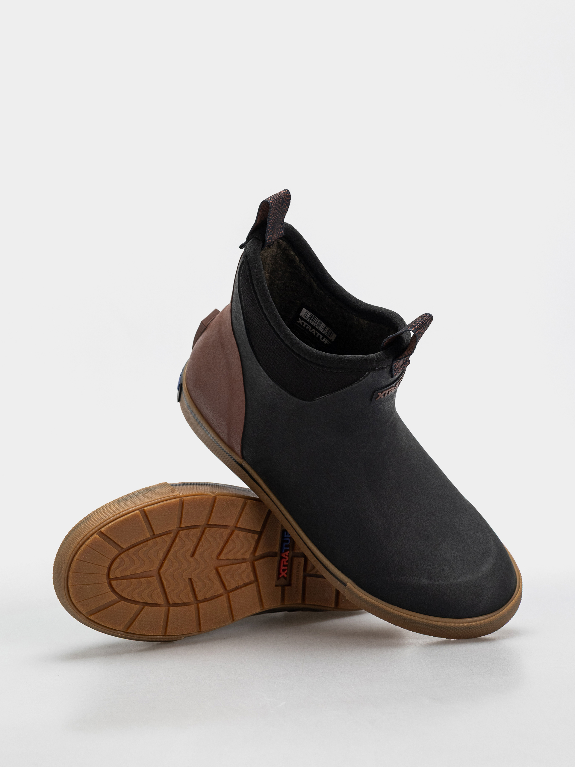 Topánky Xtratuf Camp Collection Ankle Deck Boot (black)