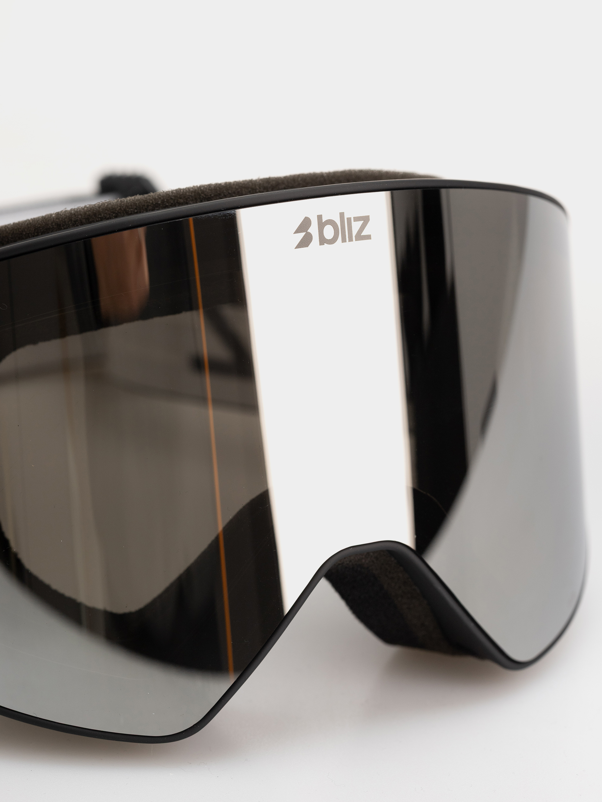 Snowboardové okuliare Bliz Flow (matte black/smoke silver mirror)