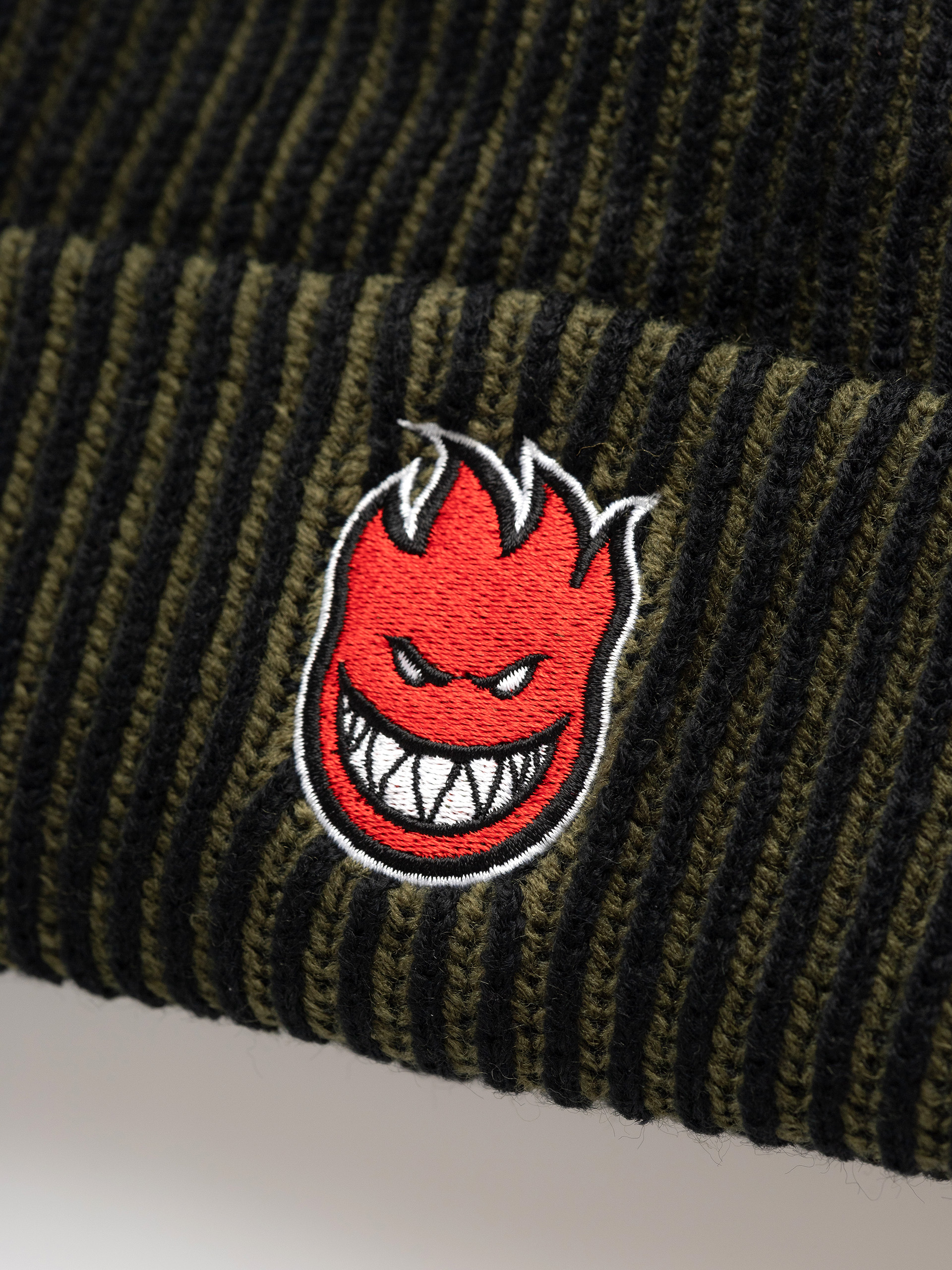 Čiapka Spitfire Bighead Fill (olive/black/red)