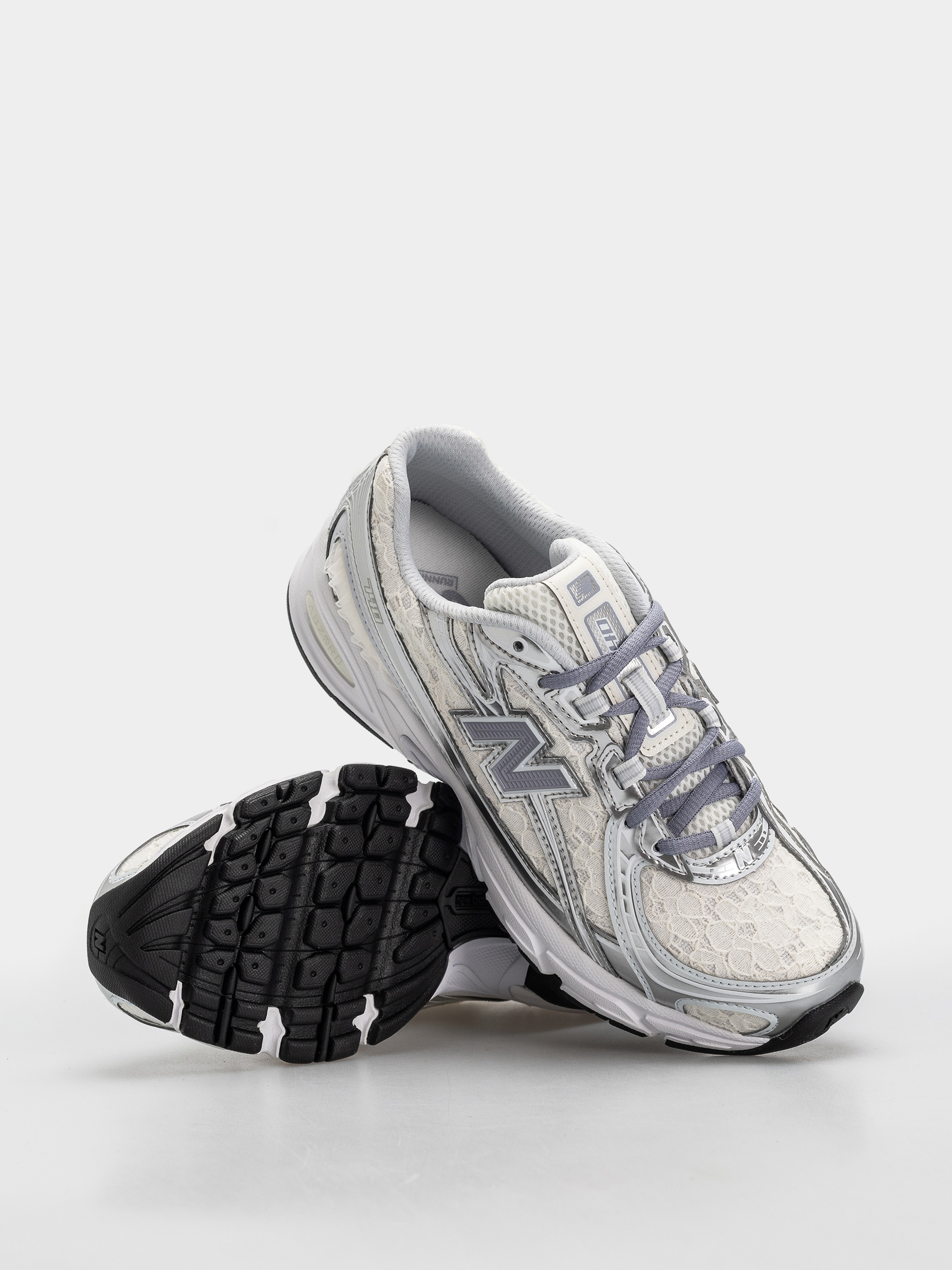Topánky New Balance 740 (linen/silver metallic)