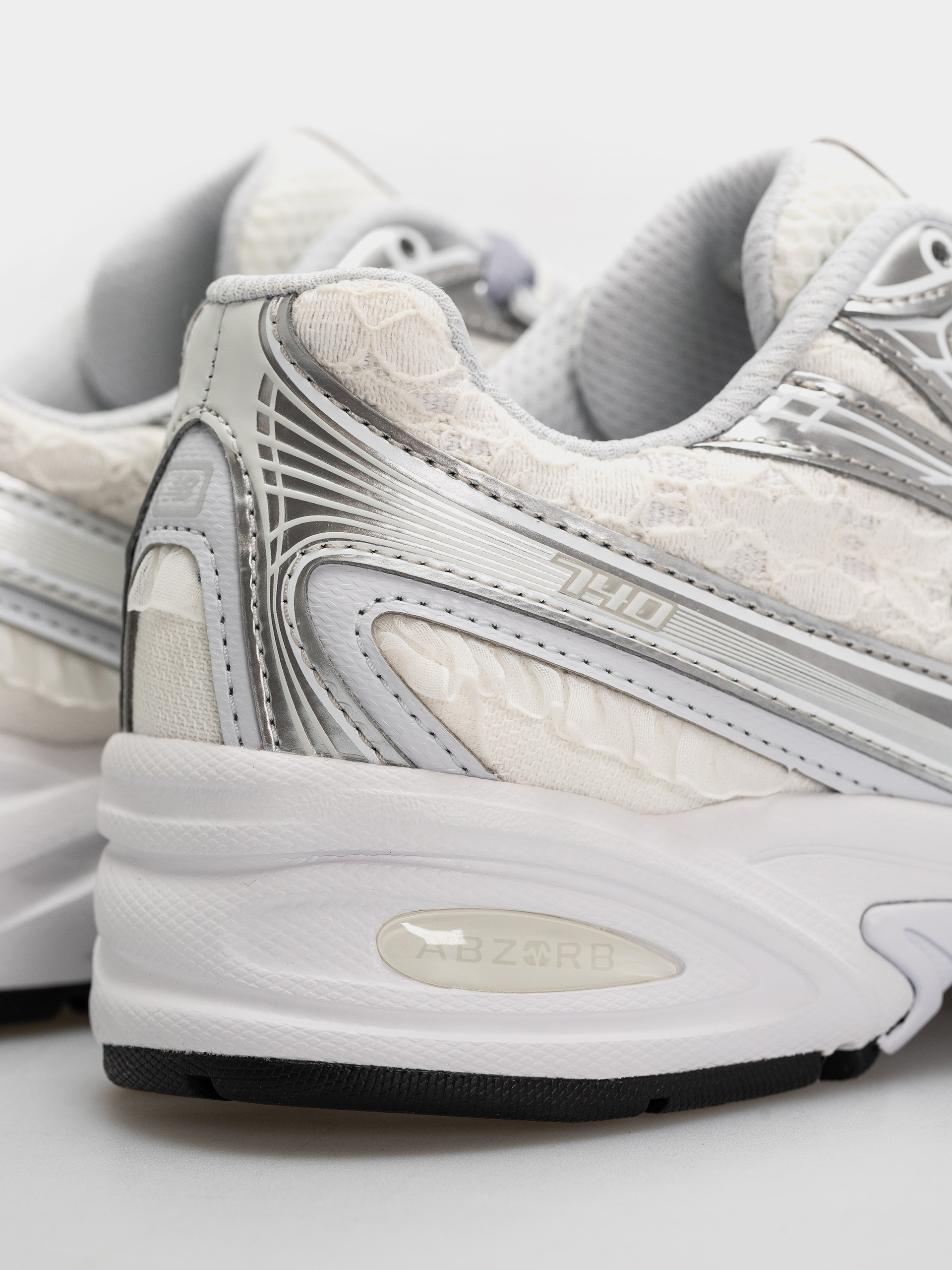 Topánky New Balance 740 (linen/silver metallic)